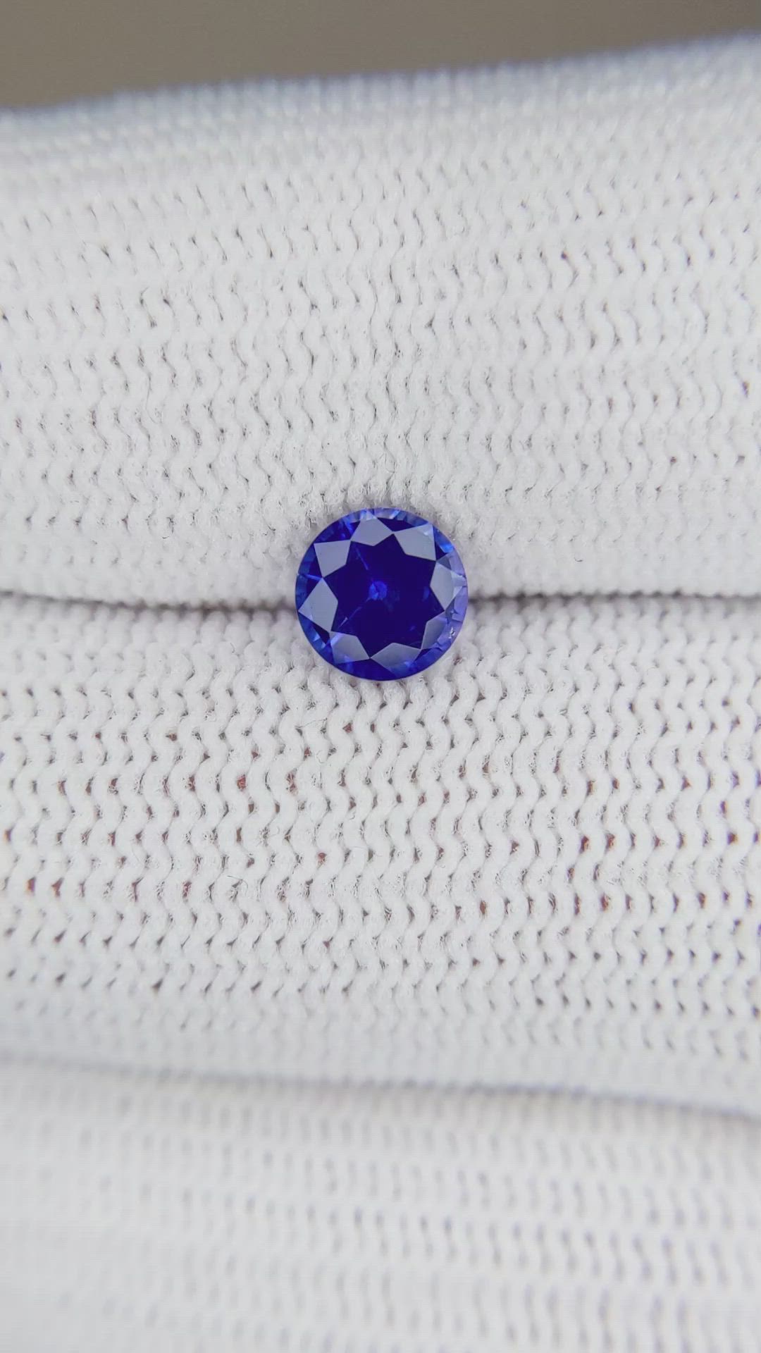 0.77 Ct. Blue Sapphire from Ceylon (Sri Lanka) Size Video