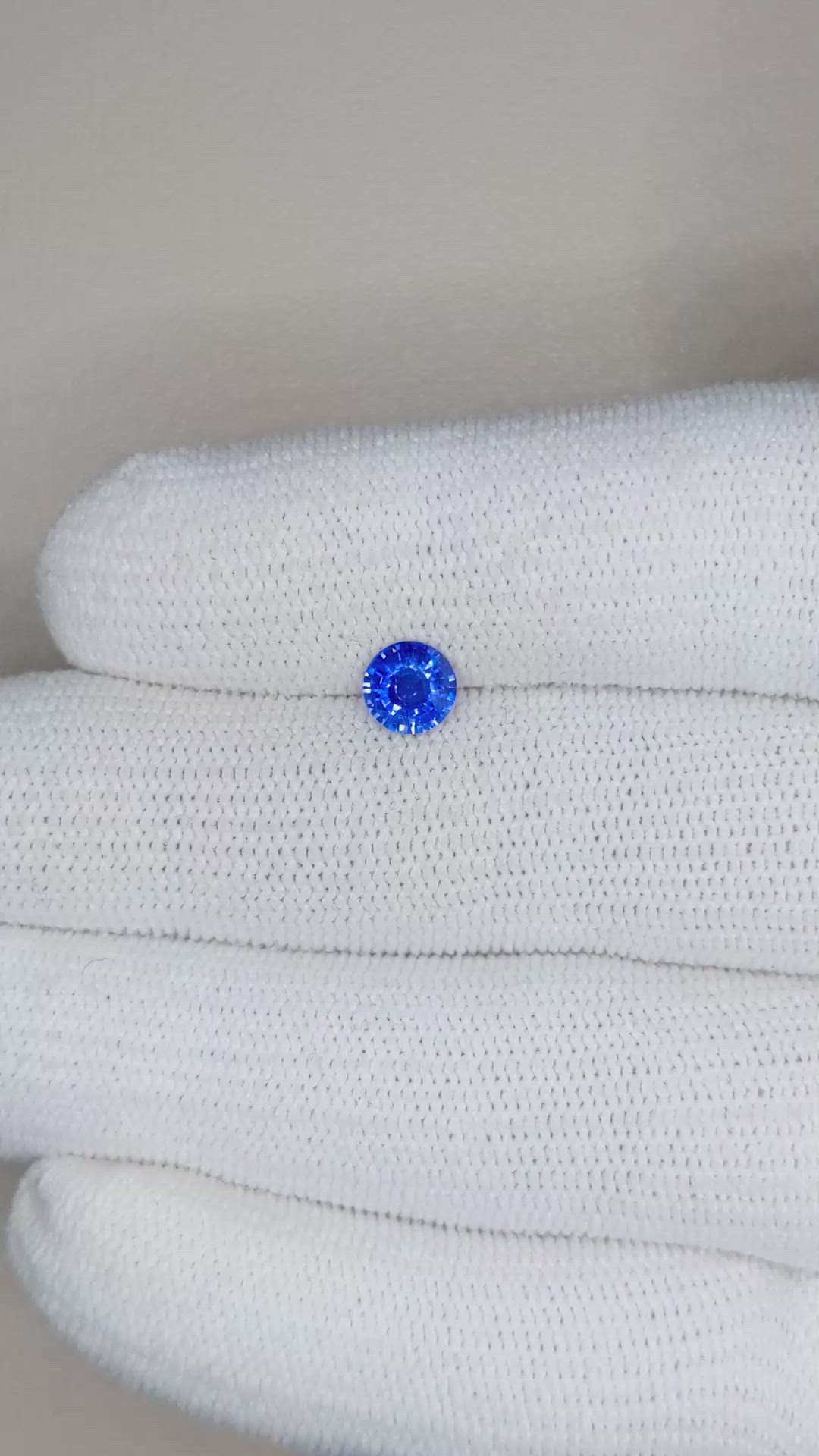 0.75 Ct. Blue Sapphire from Ceylon (Sri Lanka) Size Video