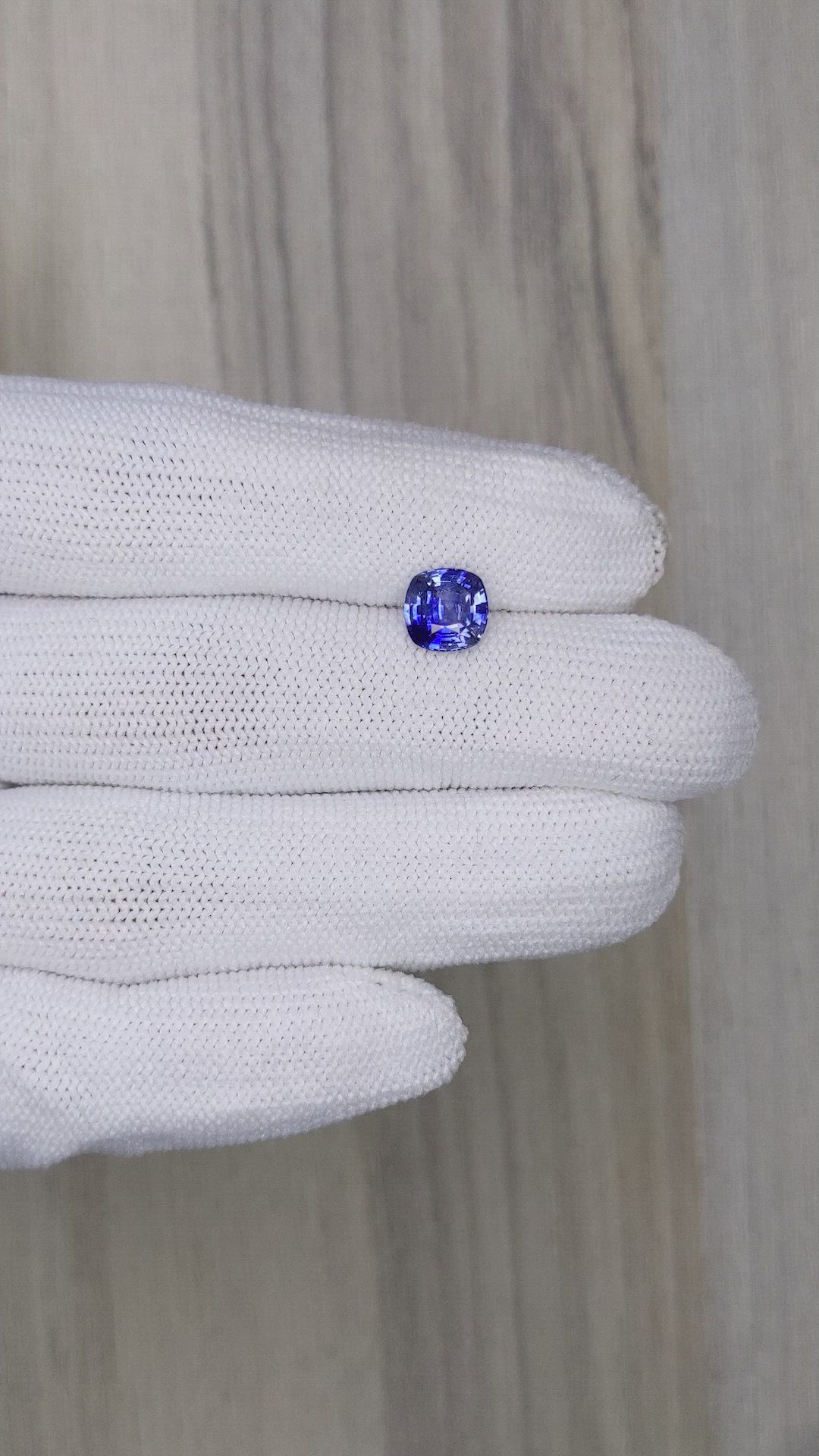 1.68 Ct. Bi Color Sapphire from Ceylon (Sri Lanka) Size Video