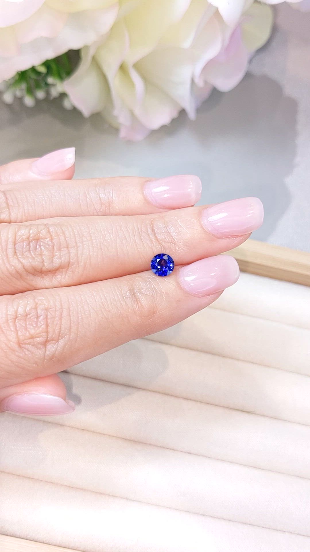 0.65 Ct. Blue Sapphire from Ceylon (Sri Lanka) Size Video