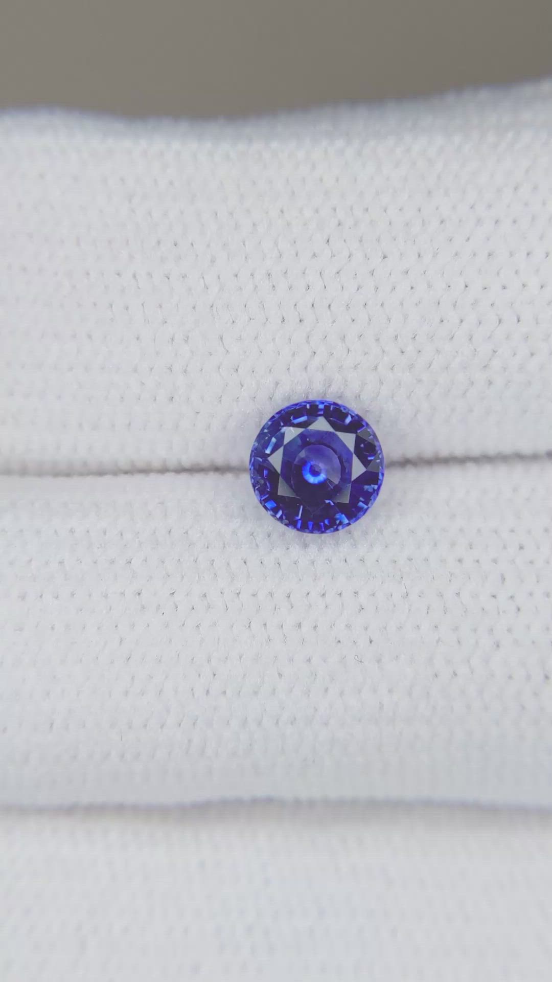 0.80 Ct. Blue Sapphire from Ceylon (Sri Lanka) Size Video