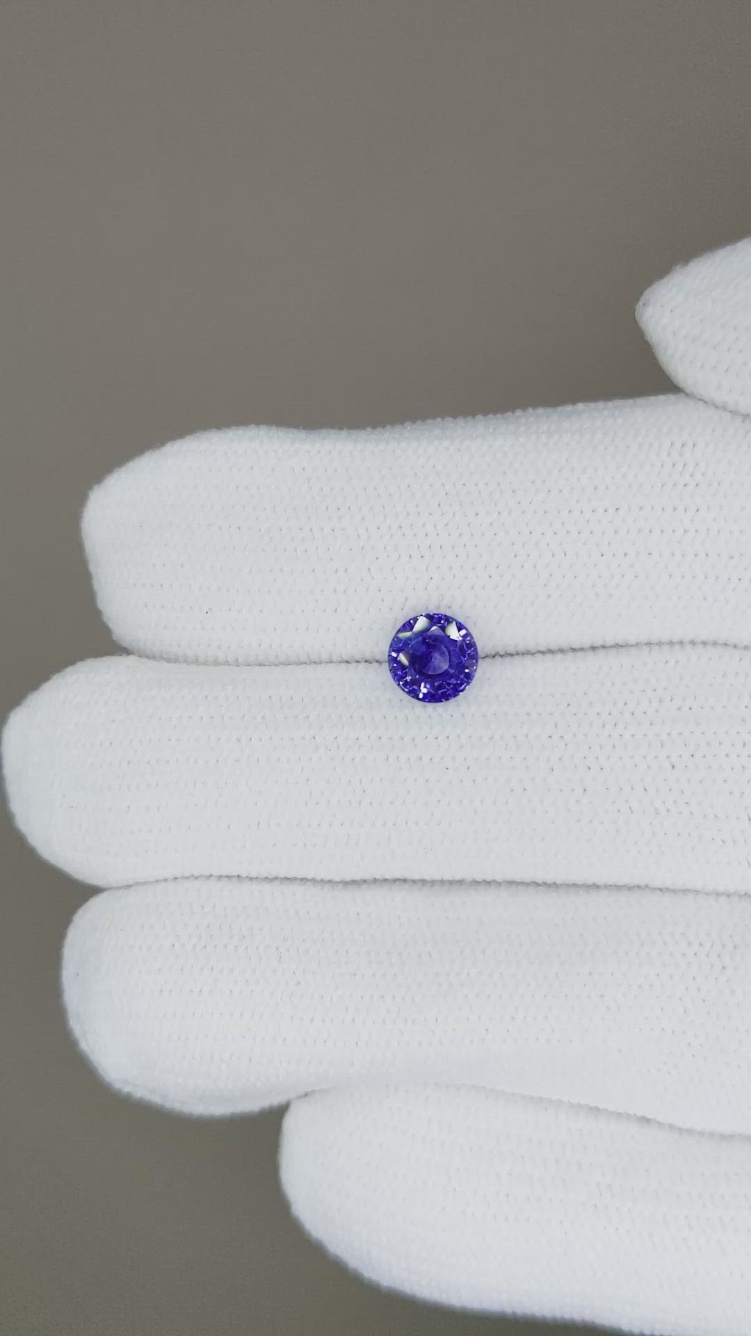 0.80 Ct. Blue Sapphire from Ceylon (Sri Lanka) Size Video