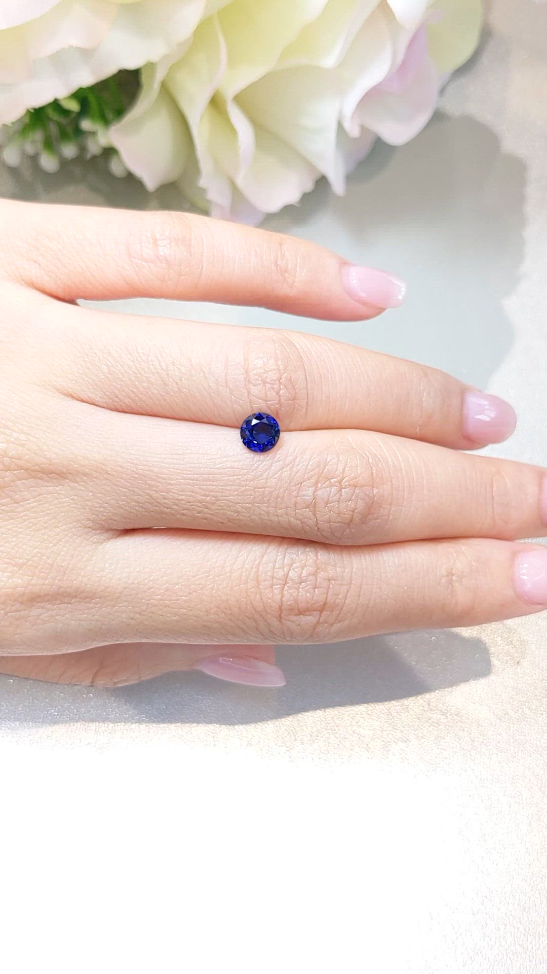 0.83 Ct. Blue Sapphire from Ceylon (Sri Lanka) Size Video