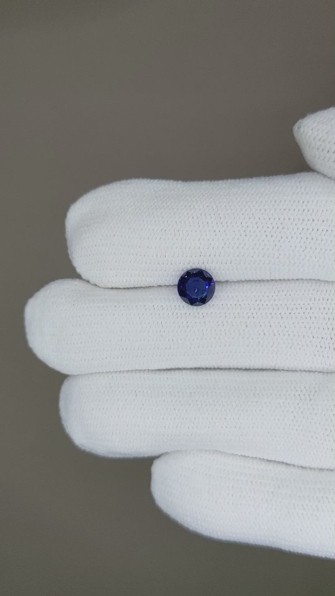 0.83 Ct. Blue Sapphire from Ceylon (Sri Lanka) Size Video