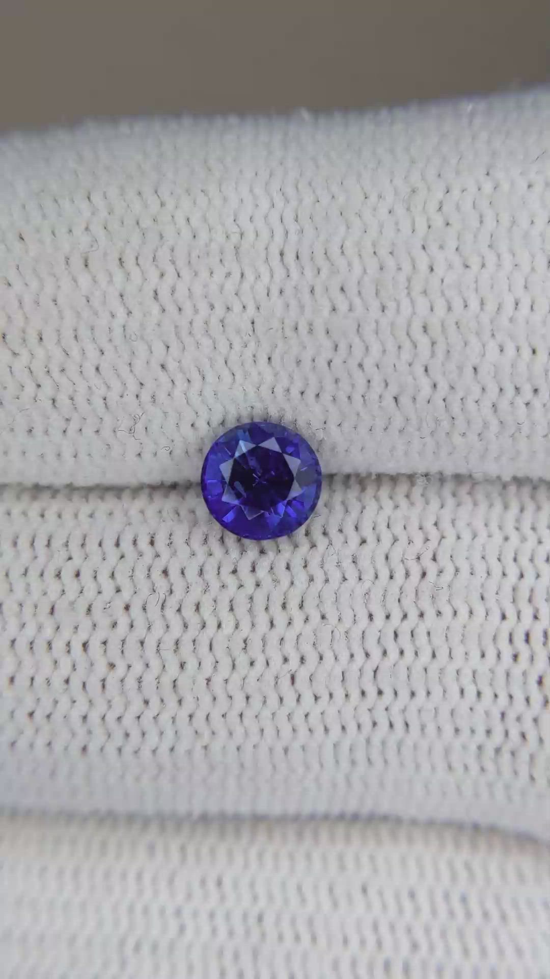 0.86 Ct. Blue Sapphire from Ceylon (Sri Lanka) Size Video