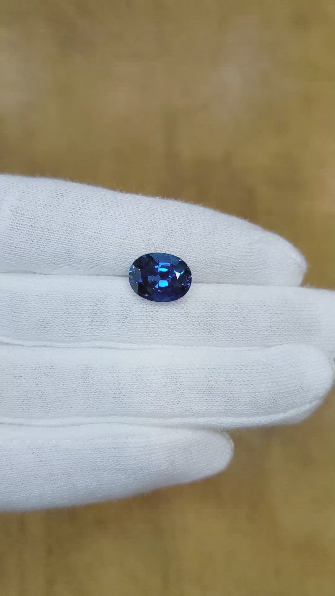 6.62 Ct. Blue Sapphire from Ceylon (Sri Lanka) Size Video