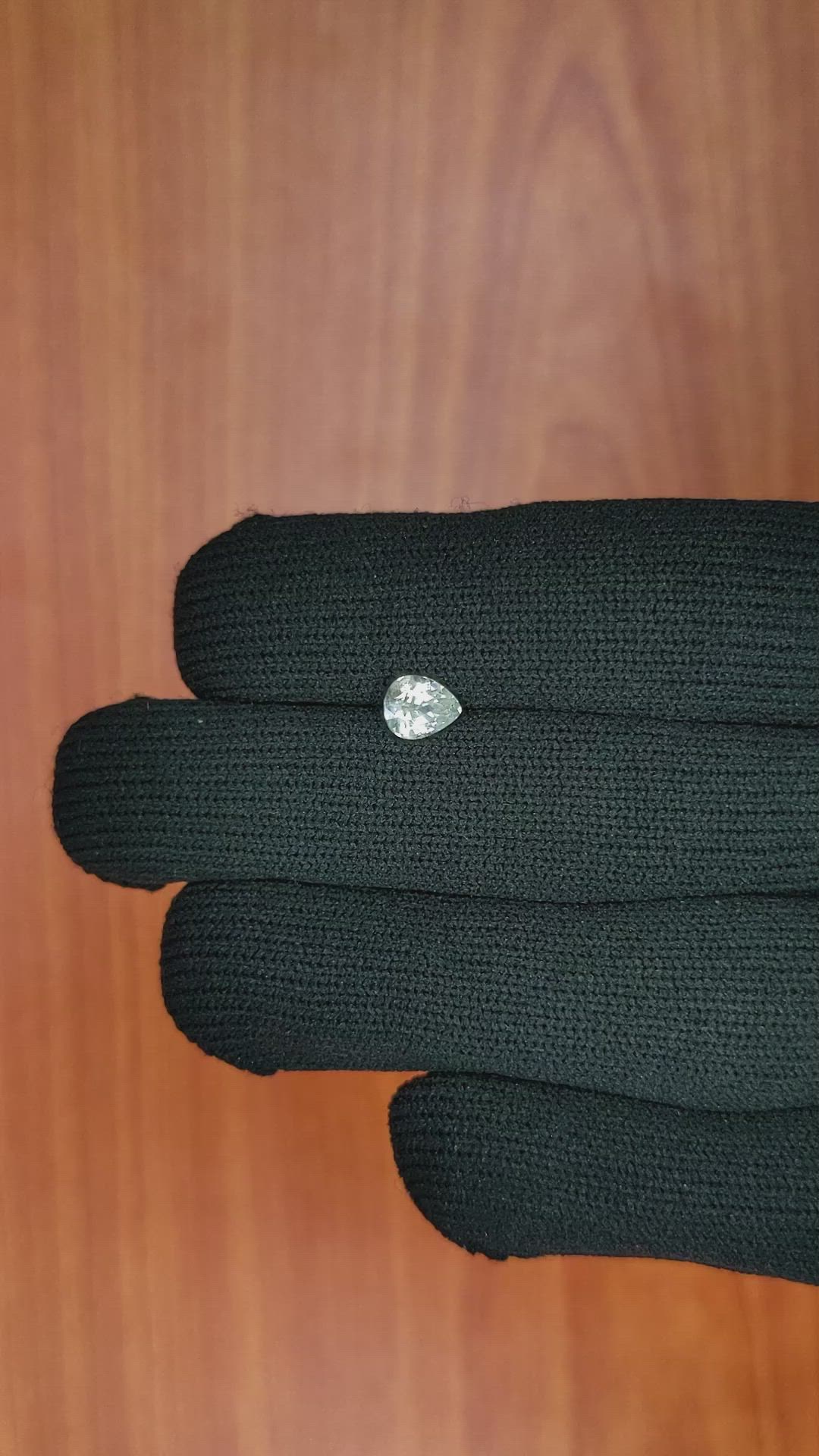 1.20 Ct. White Sapphire from Ceylon (Sri Lanka) Size Video