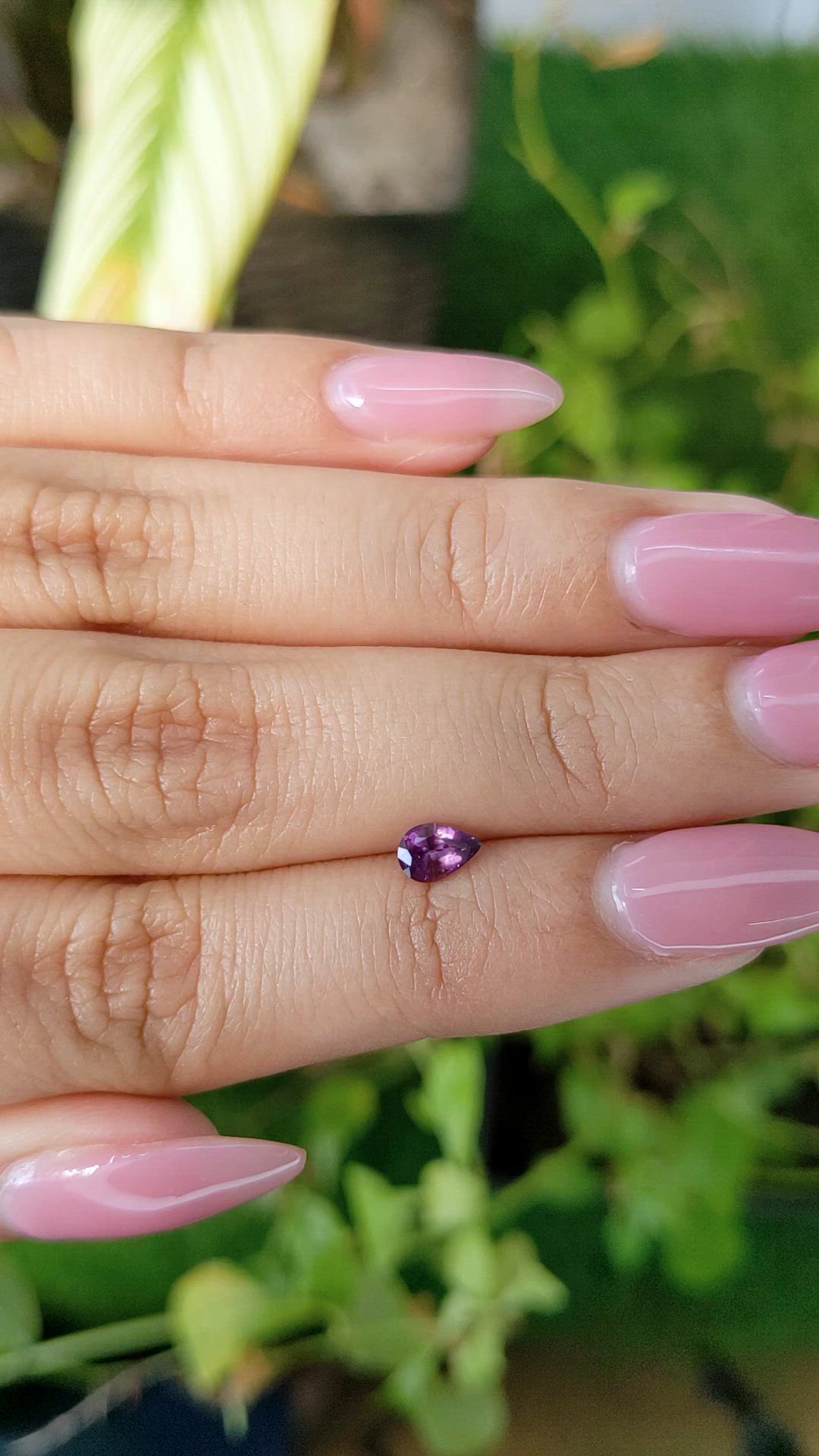 0.41 Ct. Pinkish Purple Sapphire from Ceylon (Sri Lanka) Size Video