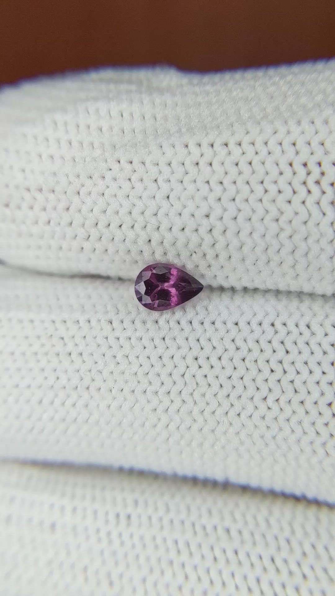 0.41 Ct. Pinkish Purple Sapphire from Ceylon (Sri Lanka) Size Video