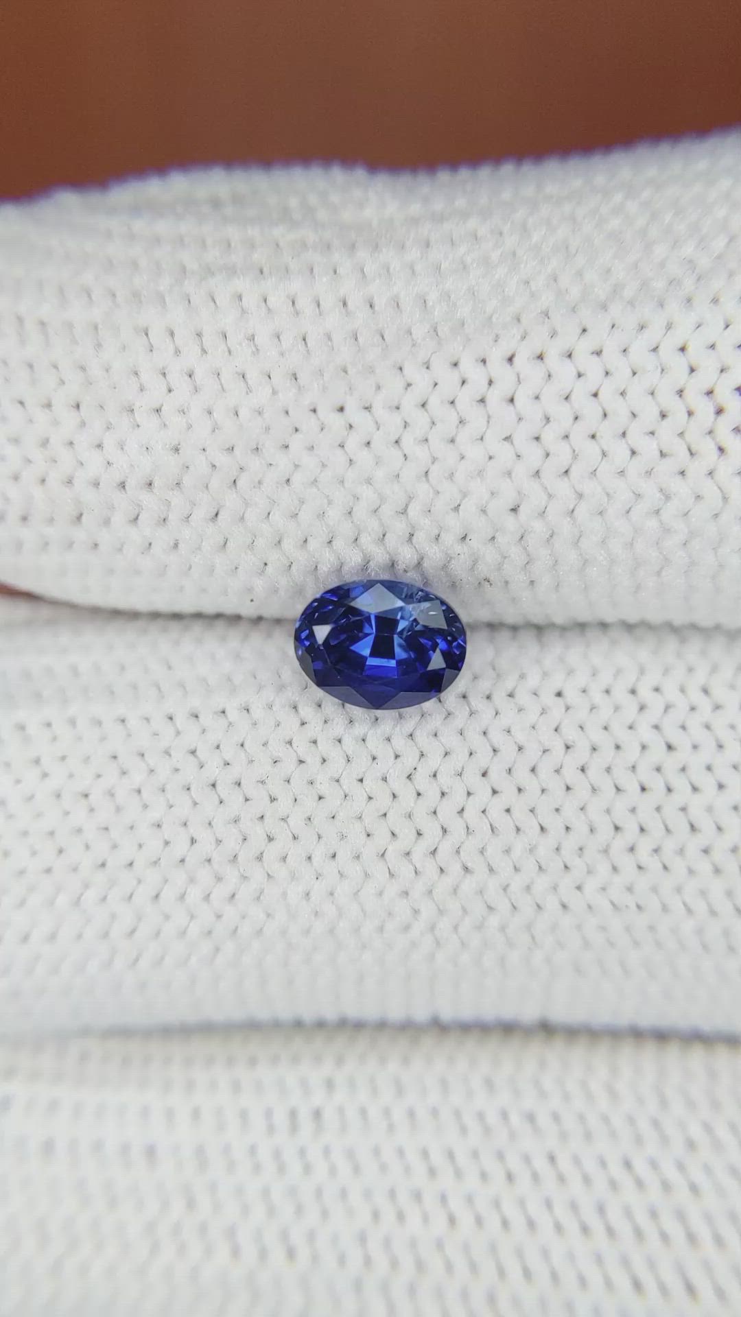 1.16 Ct. Blue Sapphire from Ceylon (Sri Lanka) Size Video