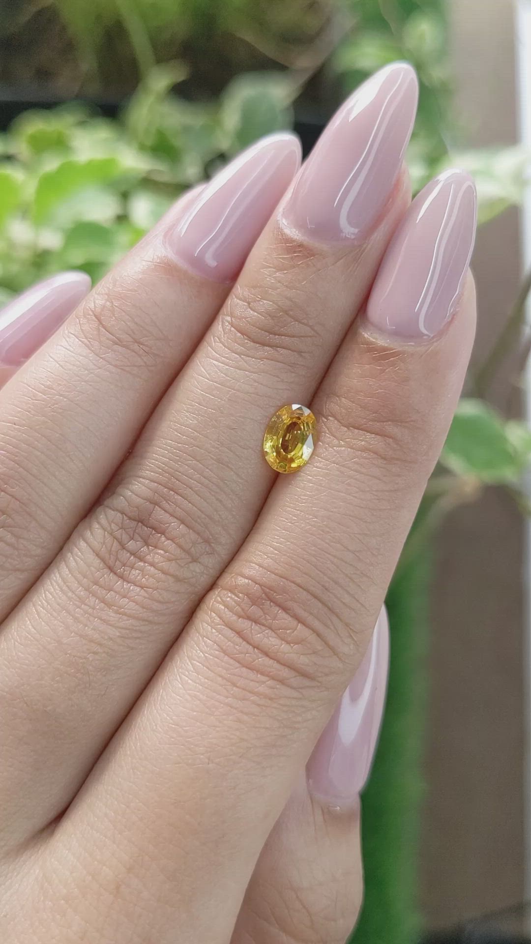 0.75 Ct. Yellow Sapphire from Ceylon (Sri Lanka) Size Video