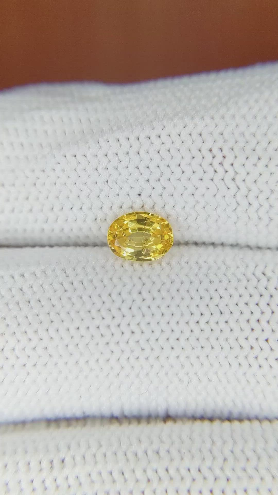 0.72 Ct. Yellow Sapphire from Ceylon (Sri Lanka) Size Video