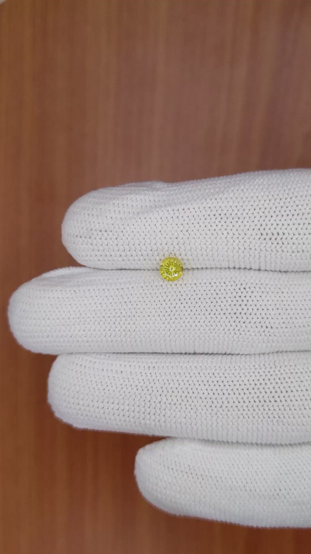 0.41 Ct. Yellow Sapphire from Ceylon (Sri Lanka) Size Video
