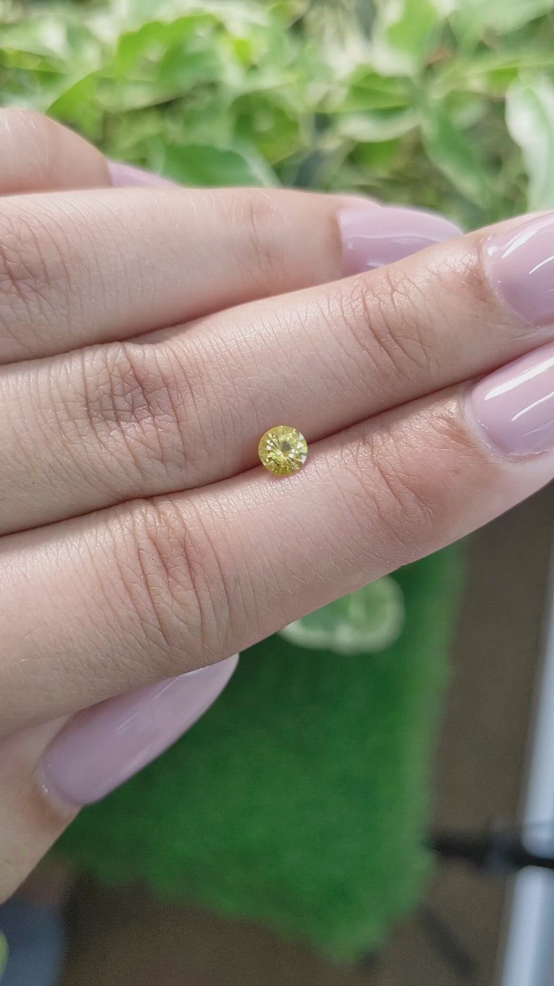 0.41 Ct. Yellow Sapphire from Ceylon (Sri Lanka) Size Video