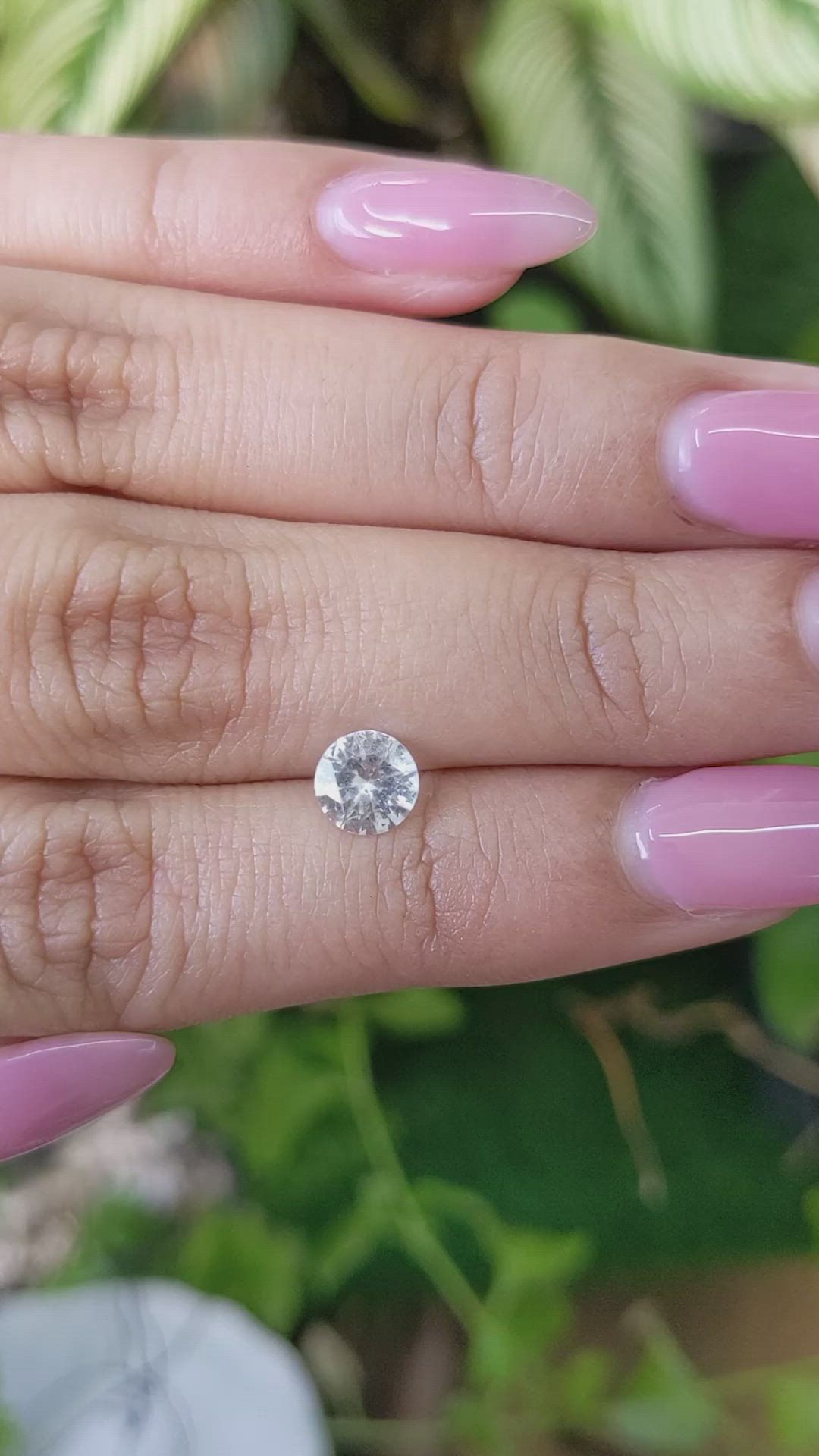 0.89 Ct. White Sapphire from Ceylon (Sri Lanka) Size Video