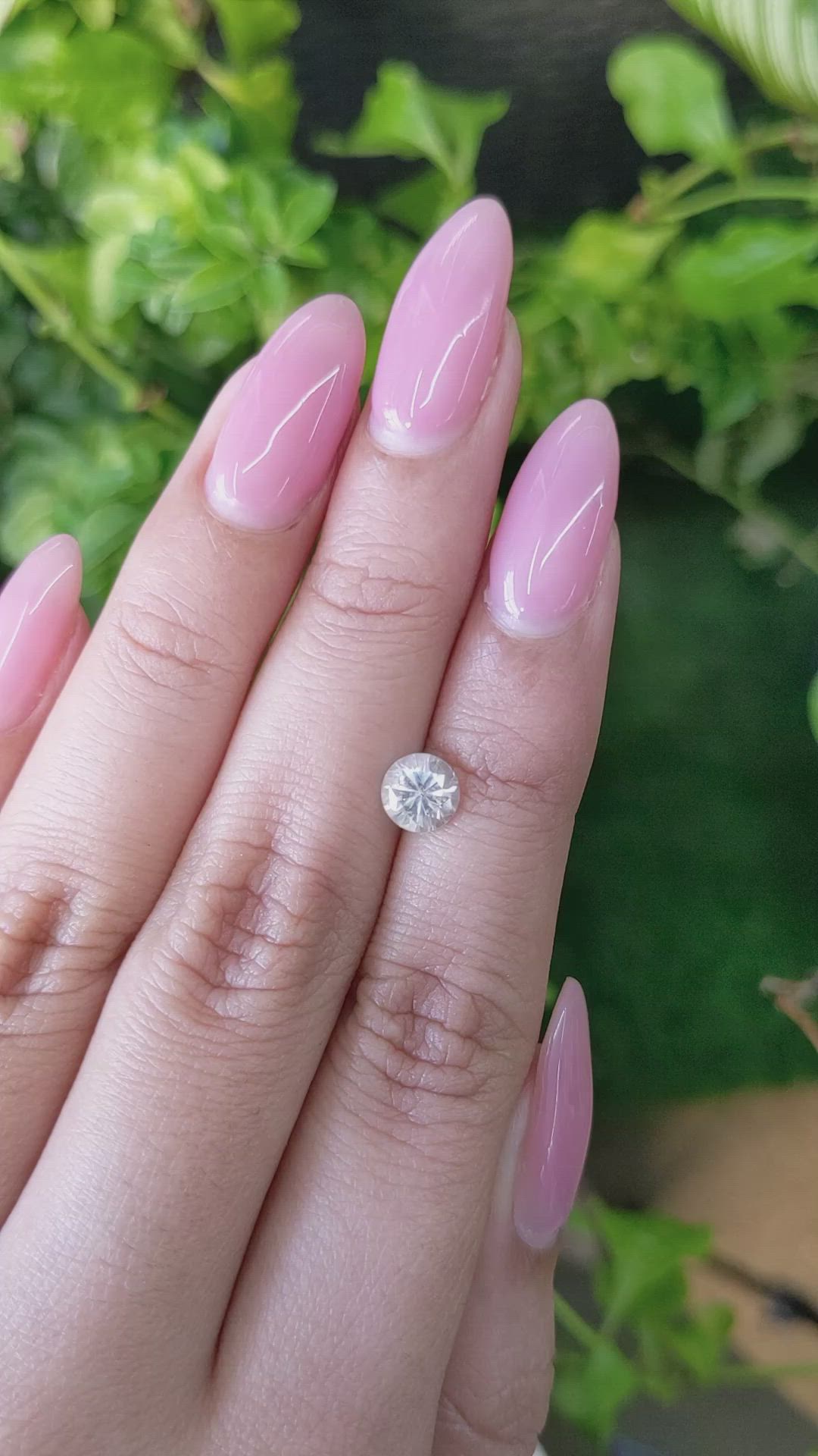 1.03 Ct. White Sapphire from Ceylon (Sri Lanka) Size Video