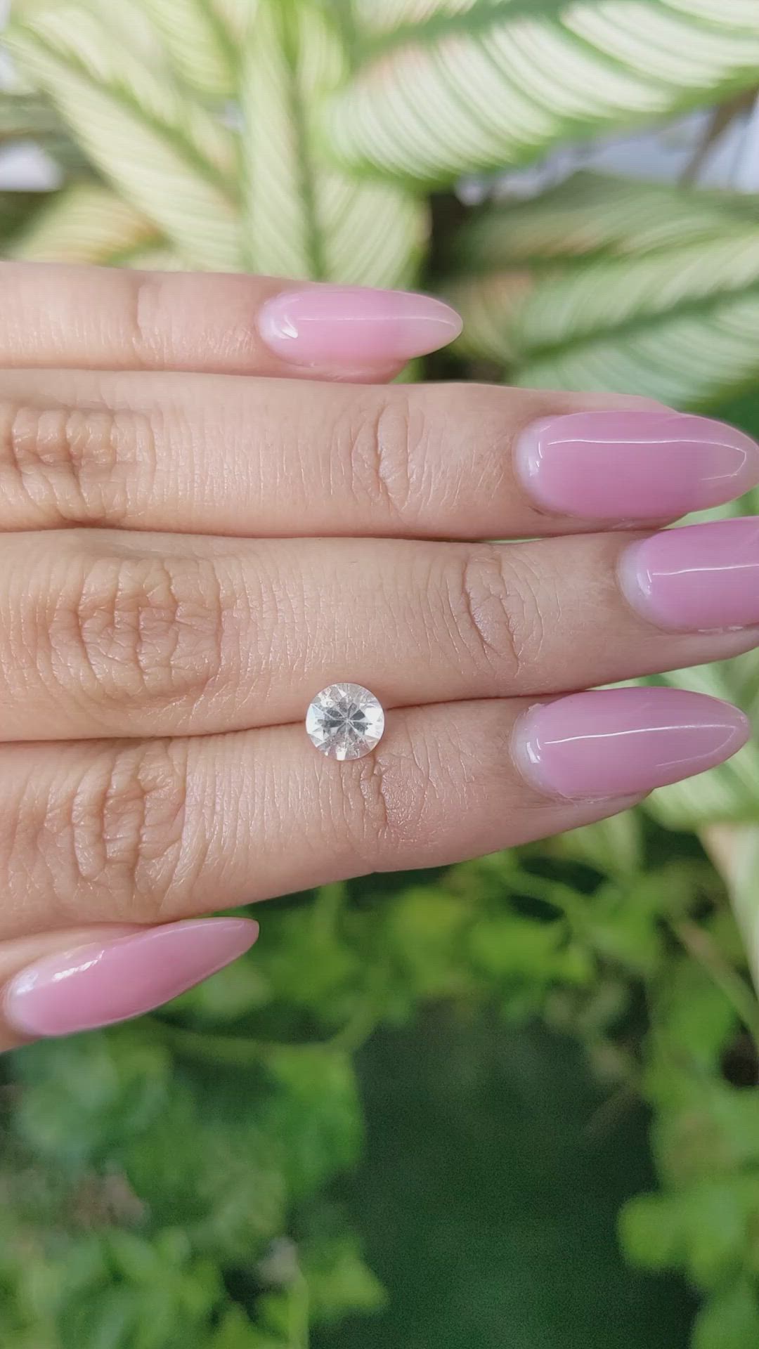 1.01 Ct. White Sapphire from Ceylon (Sri Lanka) Size Video