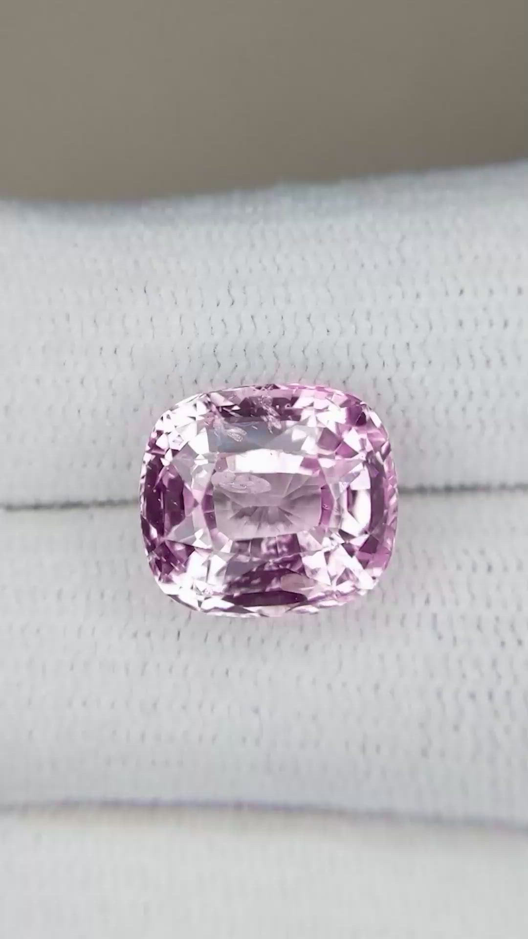 7.98 Ct. Padparadscha Sapphire from Ceylon (Sri Lanka) Size Video