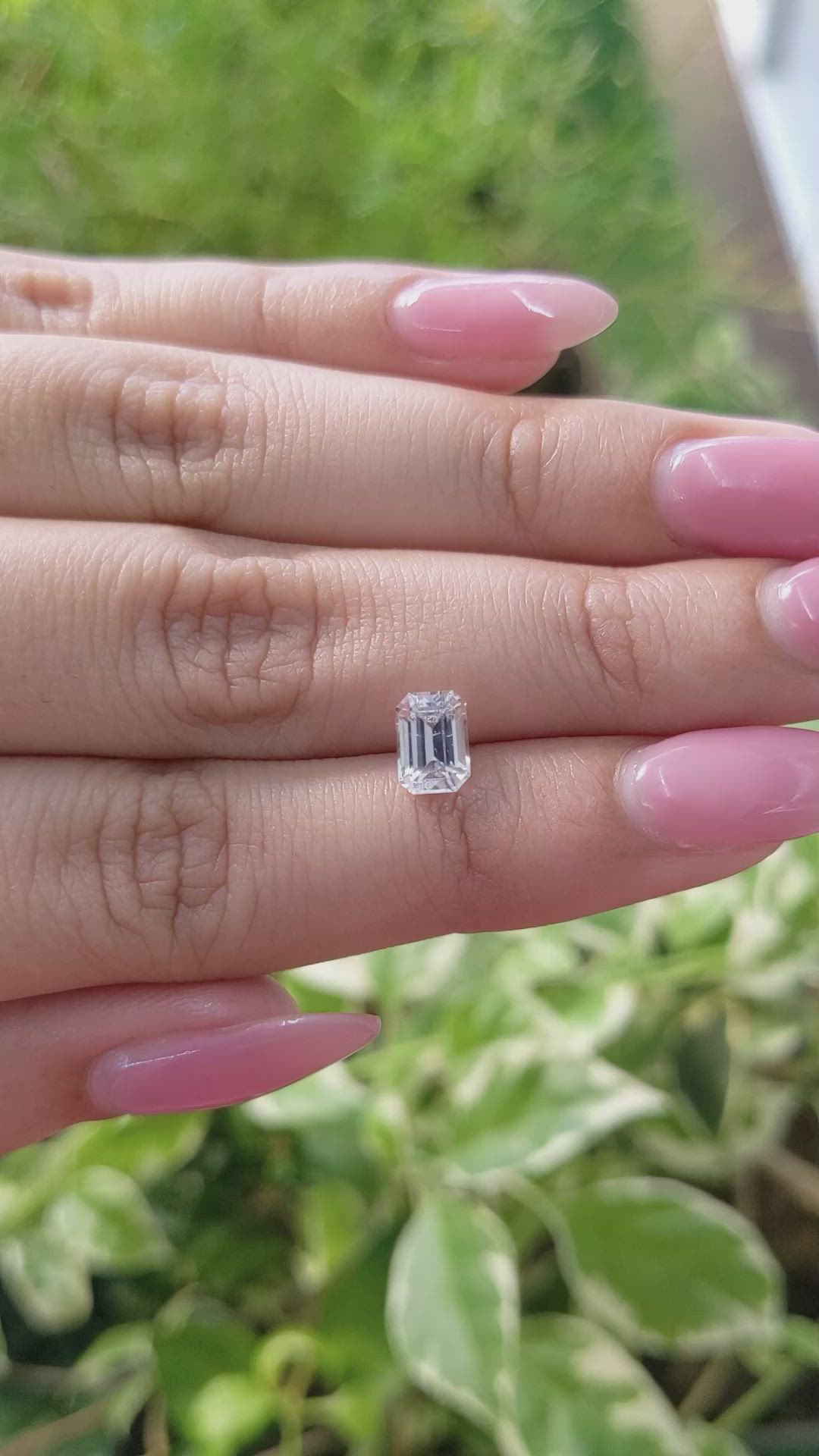 1.38 Ct. White Sapphire from Ceylon (Sri Lanka) Size Video