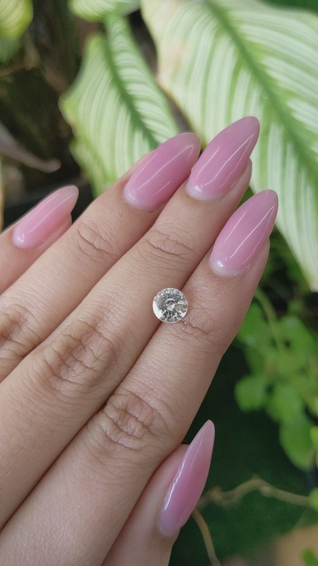 1.52 Ct. White Sapphire from Ceylon (Sri Lanka) Size Video