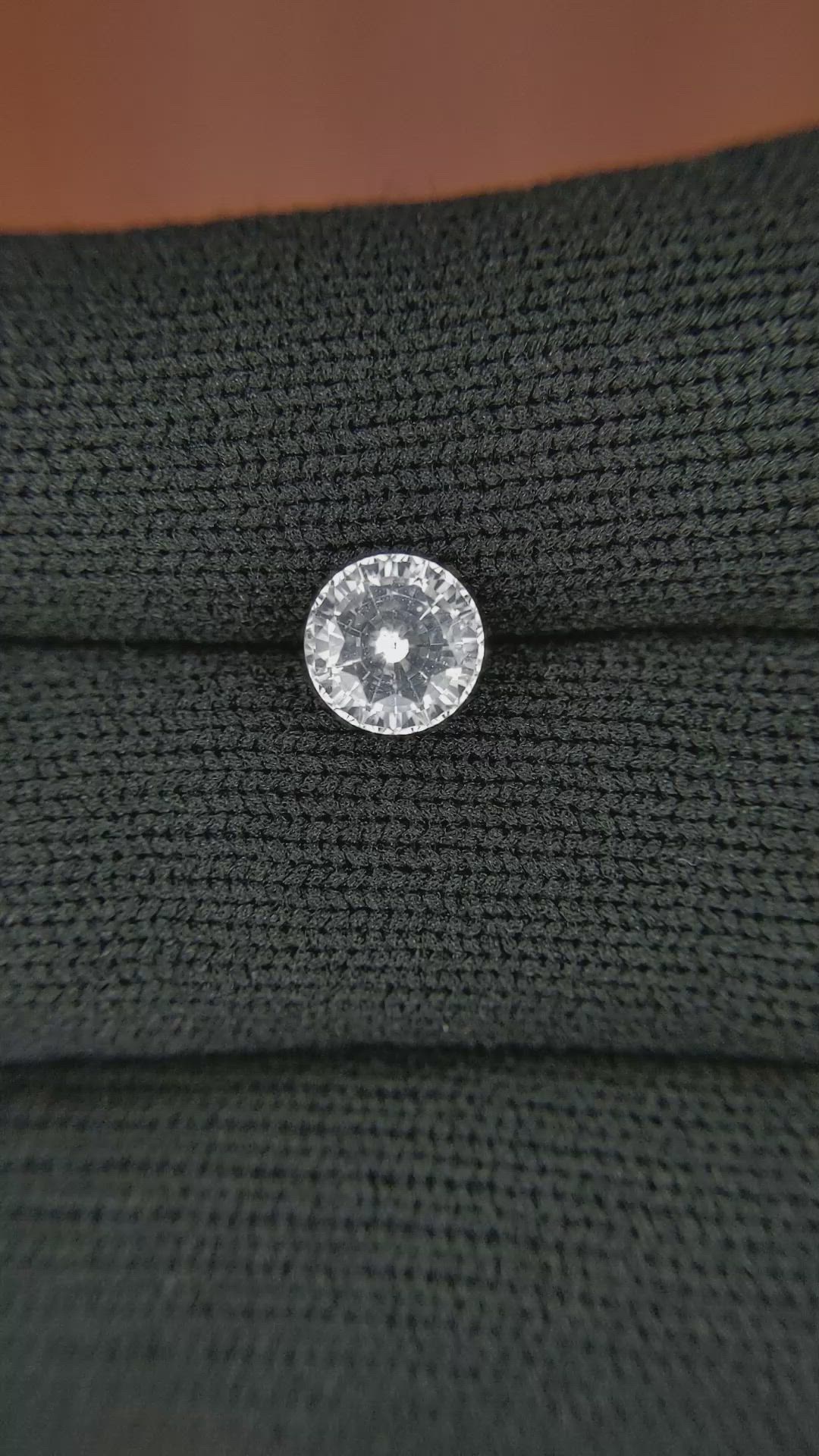 1.52 Ct. White Sapphire from Ceylon (Sri Lanka) Size Video