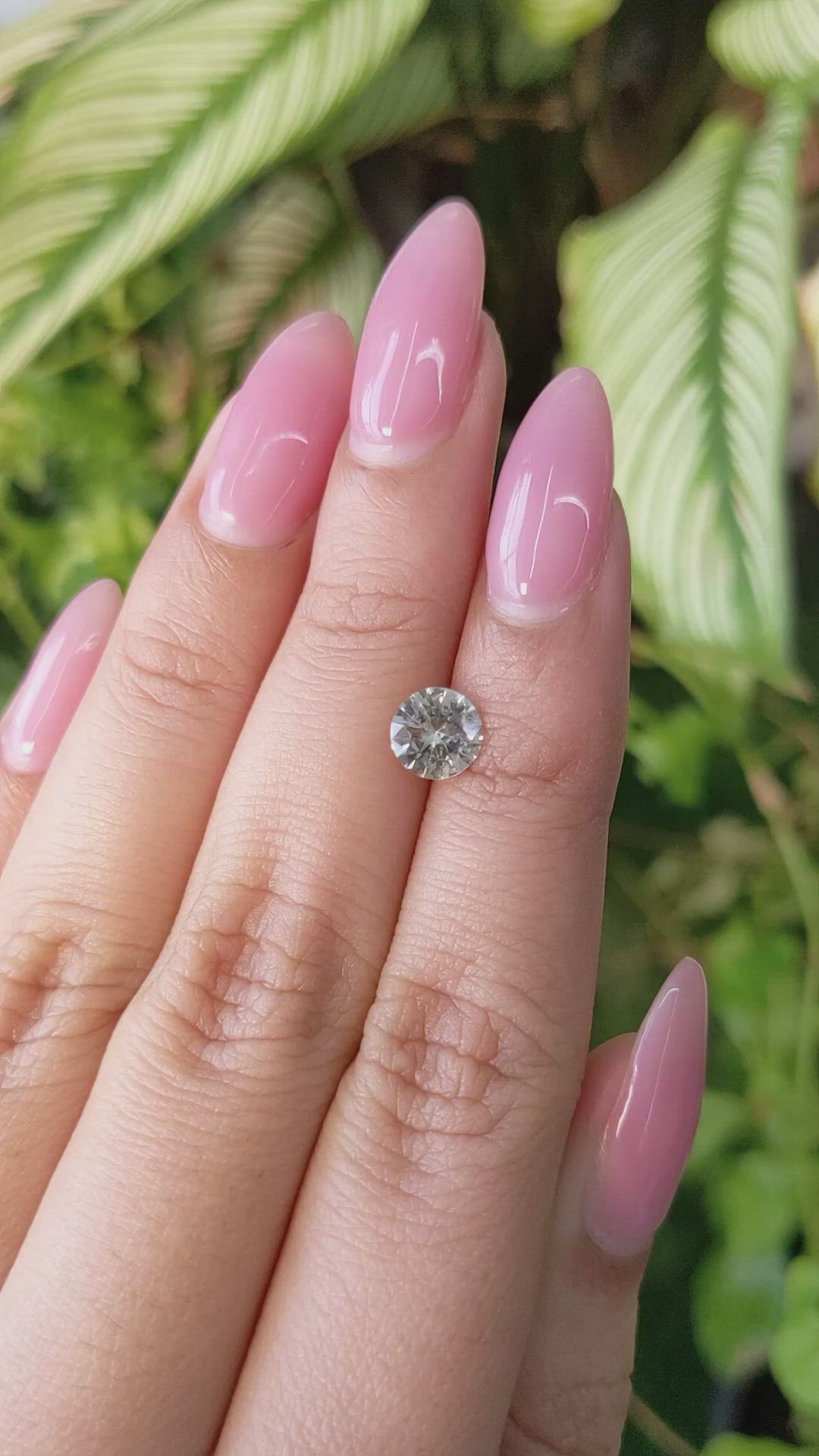 1.10 Ct. White Sapphire from Ceylon (Sri Lanka) Size Video