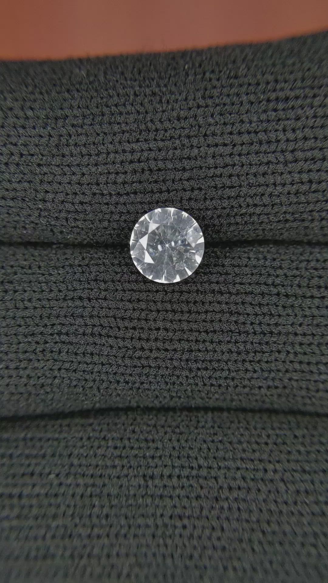 1.10 Ct. White Sapphire from Ceylon (Sri Lanka) Size Video