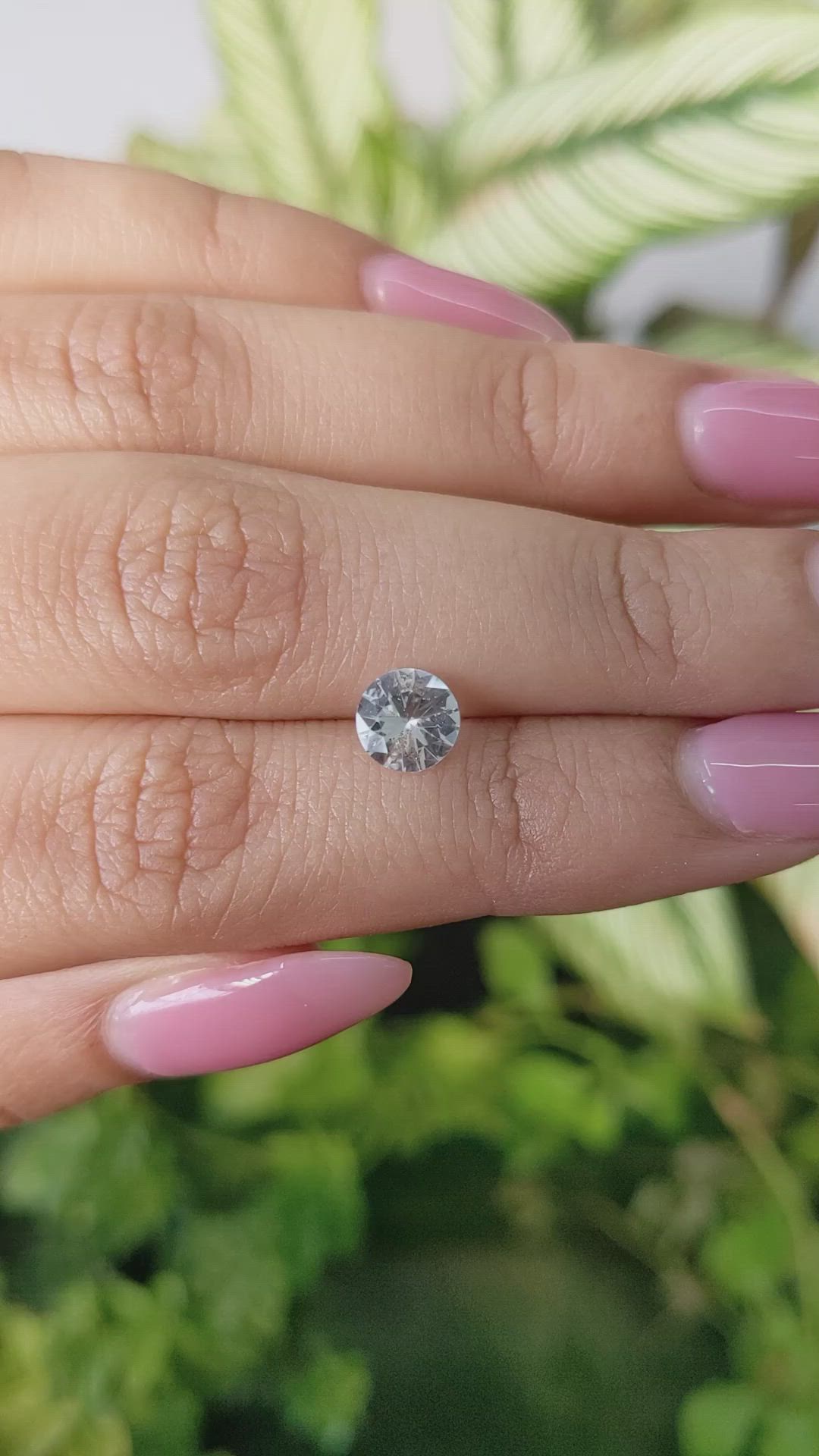 0.98 Ct. White Sapphire from Ceylon (Sri Lanka) Size Video