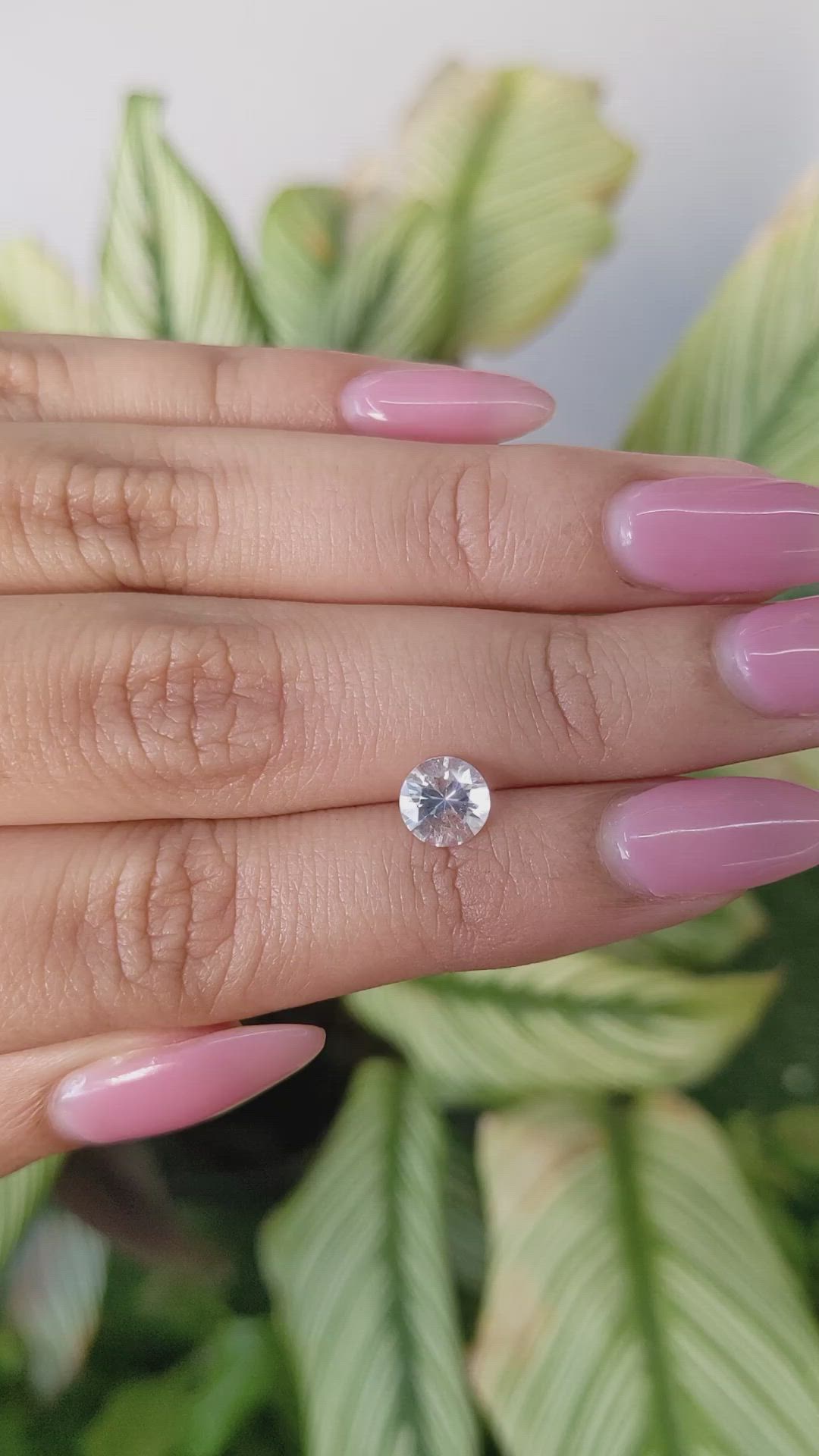 1.22 Ct. White Sapphire from Ceylon (Sri Lanka) Size Video