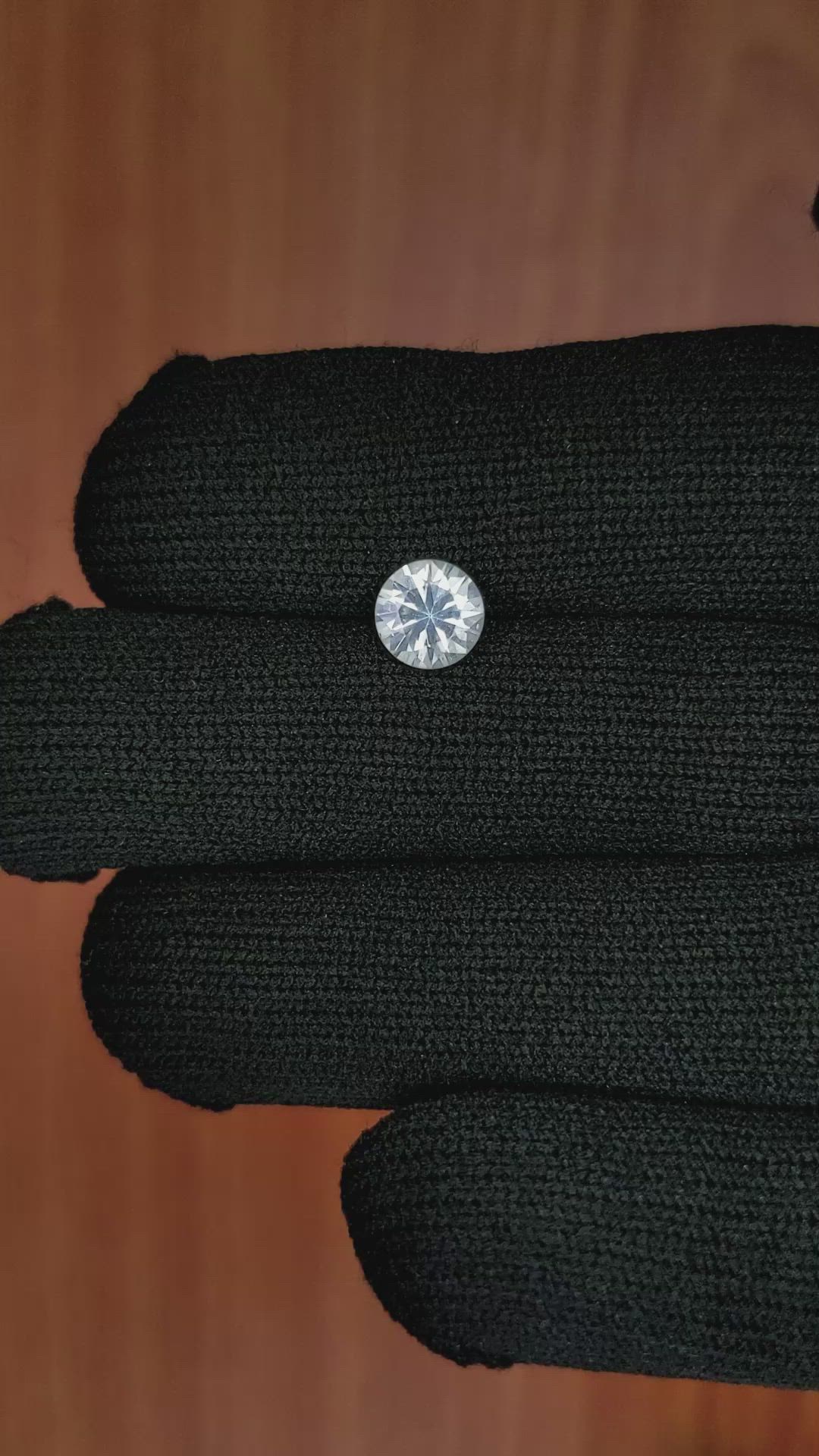 1.22 Ct. White Sapphire from Ceylon (Sri Lanka) Size Video