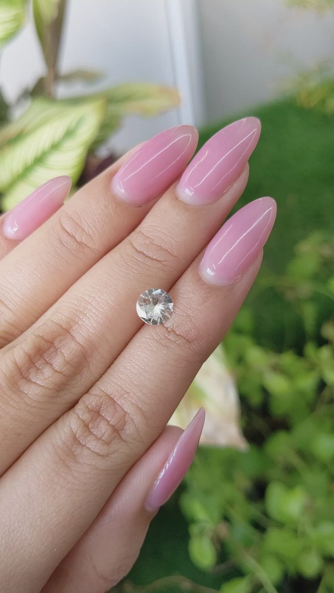 1.01 Ct. White Sapphire from Ceylon (Sri Lanka) Size Video