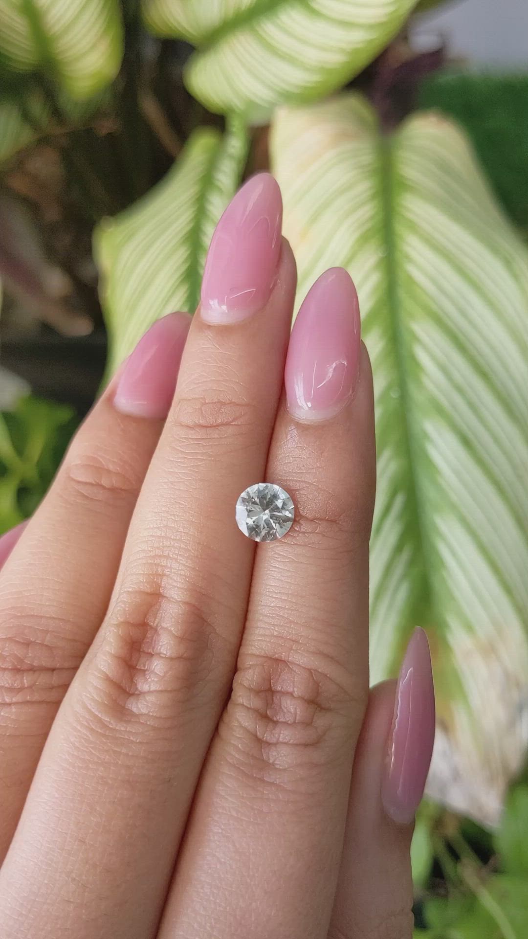 1.07 Ct. White Sapphire from Ceylon (Sri Lanka) Size Video