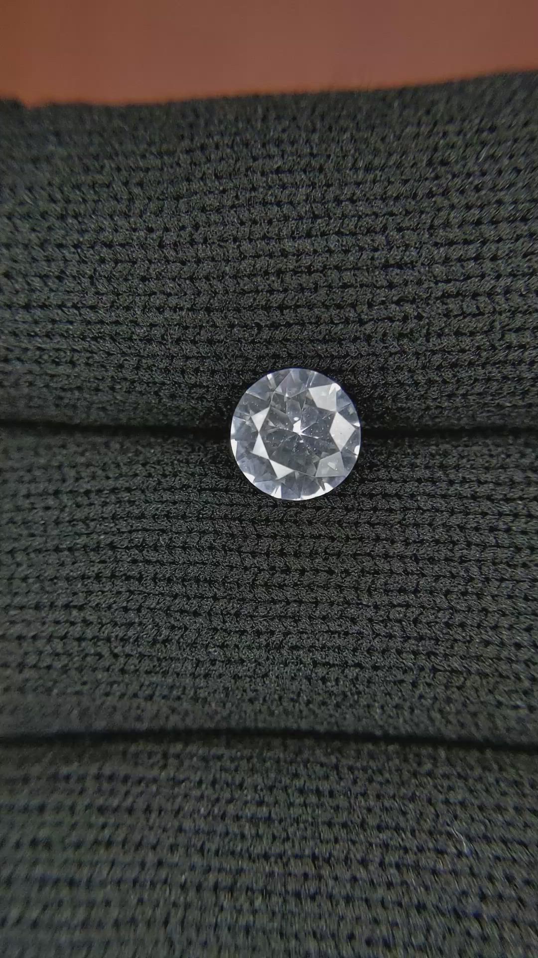 1.07 Ct. White Sapphire from Ceylon (Sri Lanka) Size Video