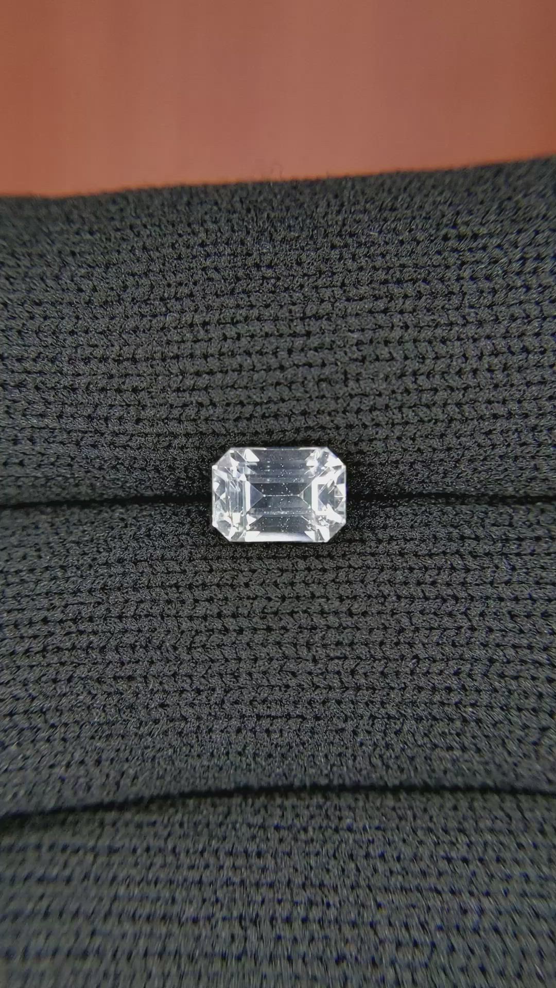 1.57 Ct. White Sapphire from Ceylon (Sri Lanka) Size Video