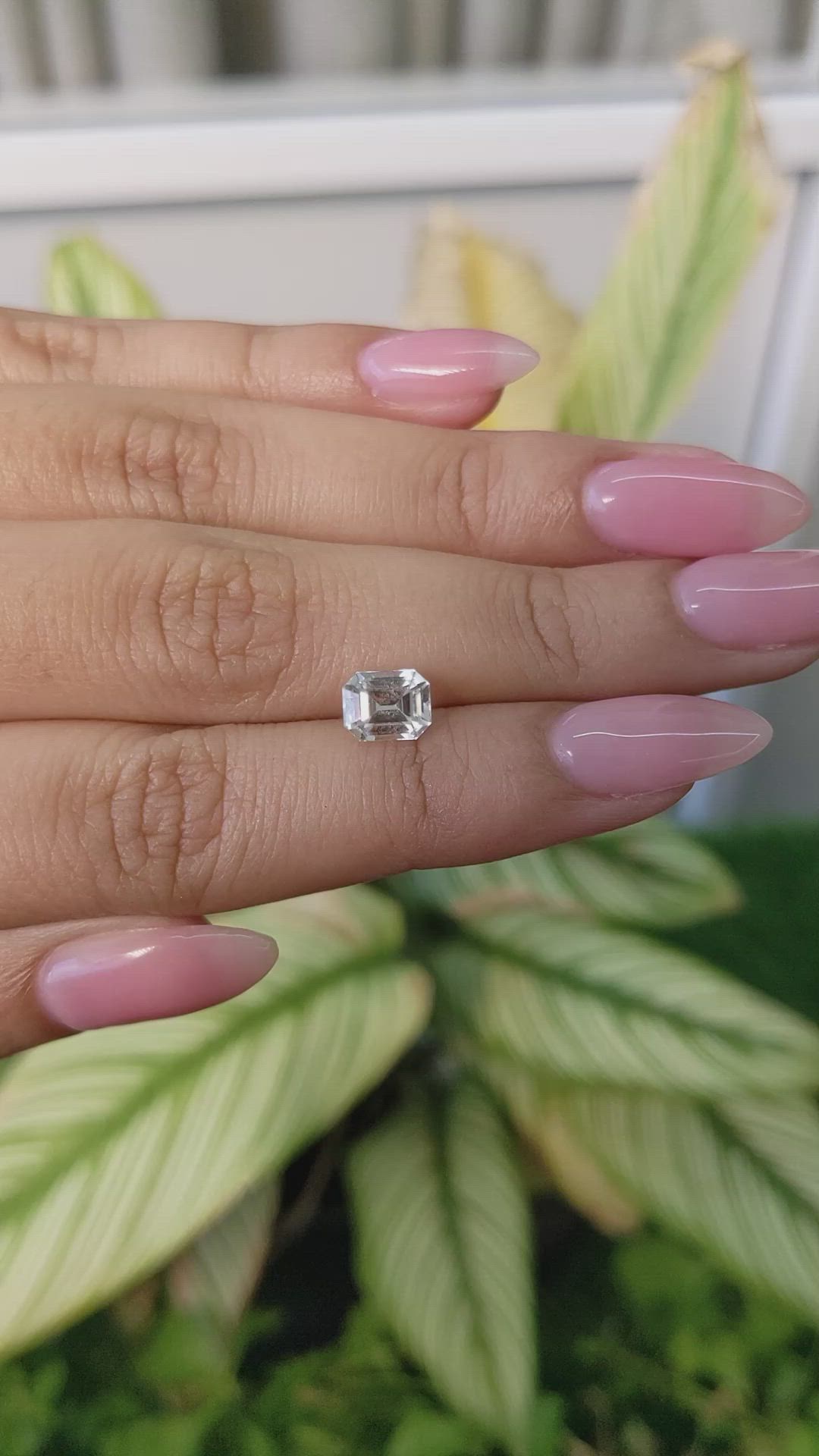 1.77 Ct. White Sapphire from Ceylon (Sri Lanka) Size Video