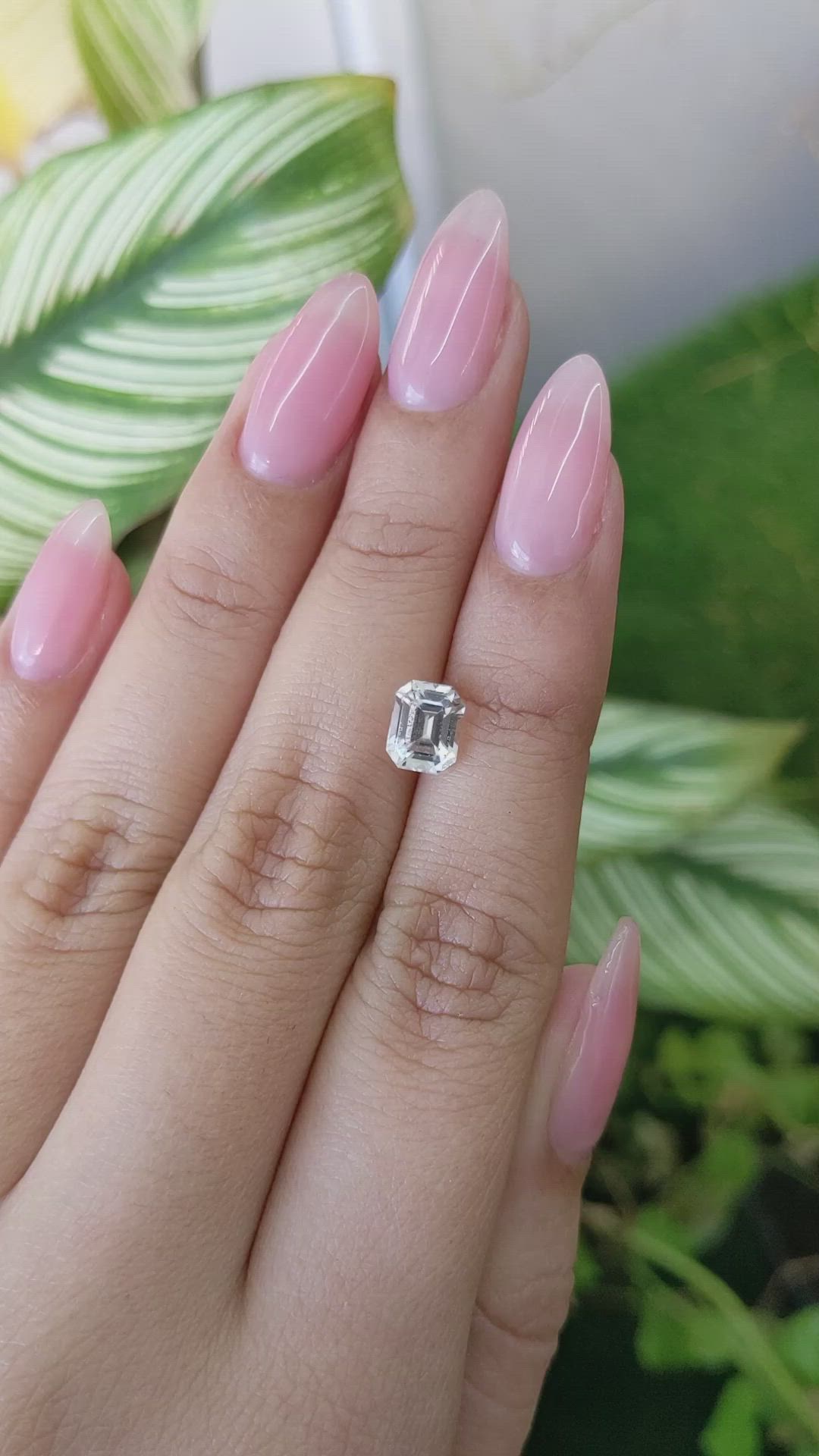 1.77 Ct. White Sapphire from Ceylon (Sri Lanka) Size Video