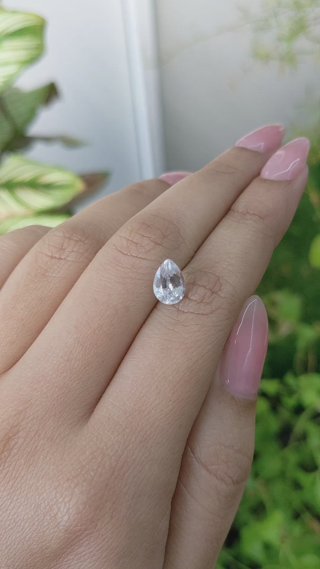 1.77 Ct. White Sapphire from Ceylon (Sri Lanka) Size Video