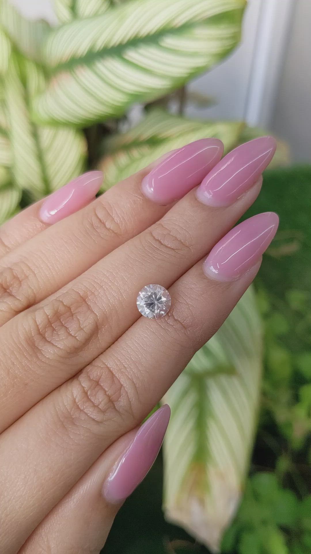 1.57 Ct. White Sapphire from Ceylon (Sri Lanka) Size Video