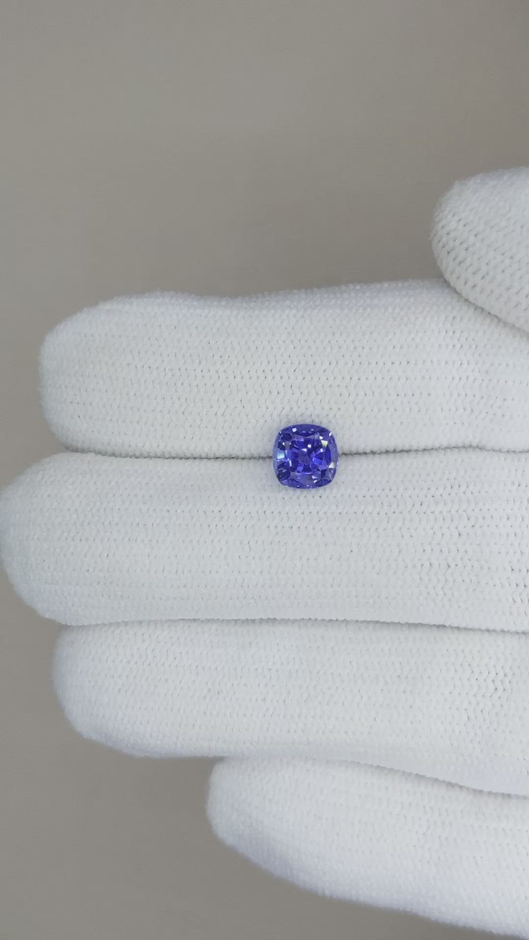 0.94 Ct. Blue Sapphire from Ceylon (Sri Lanka) Size Video