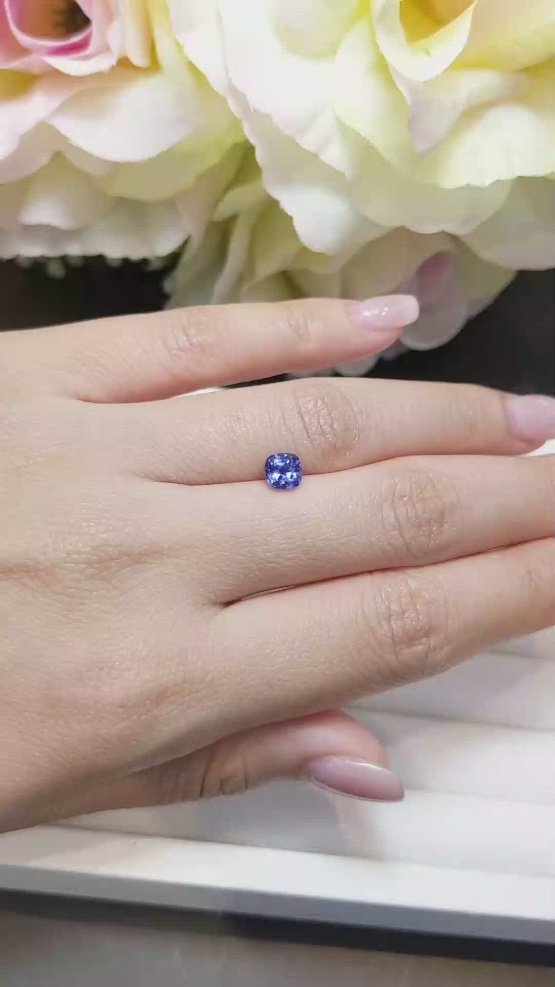 0.94 Ct. Blue Sapphire from Ceylon (Sri Lanka) Size Video