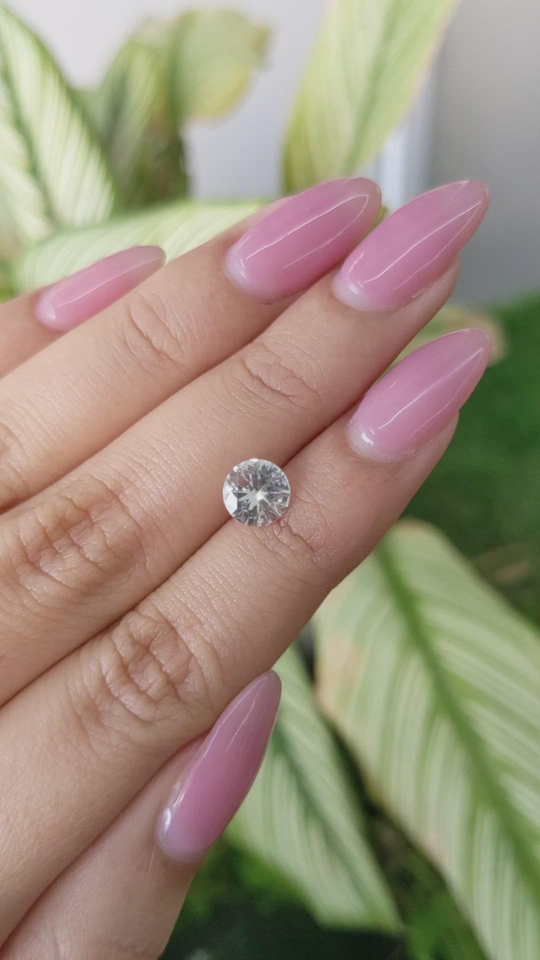 1.39 Ct. White Sapphire from Ceylon (Sri Lanka) Size Video