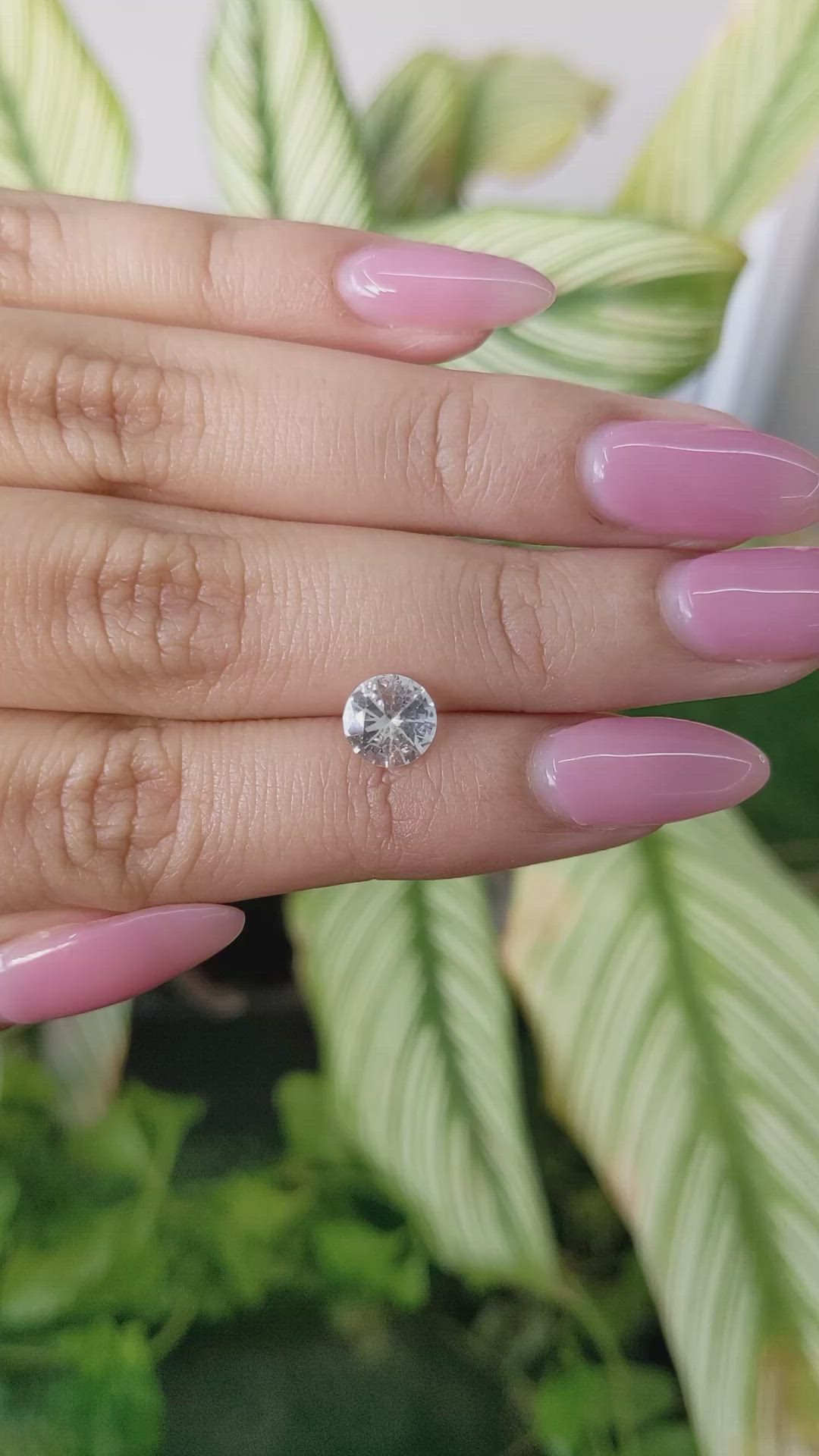 1.39 Ct. White Sapphire from Ceylon (Sri Lanka) Size Video