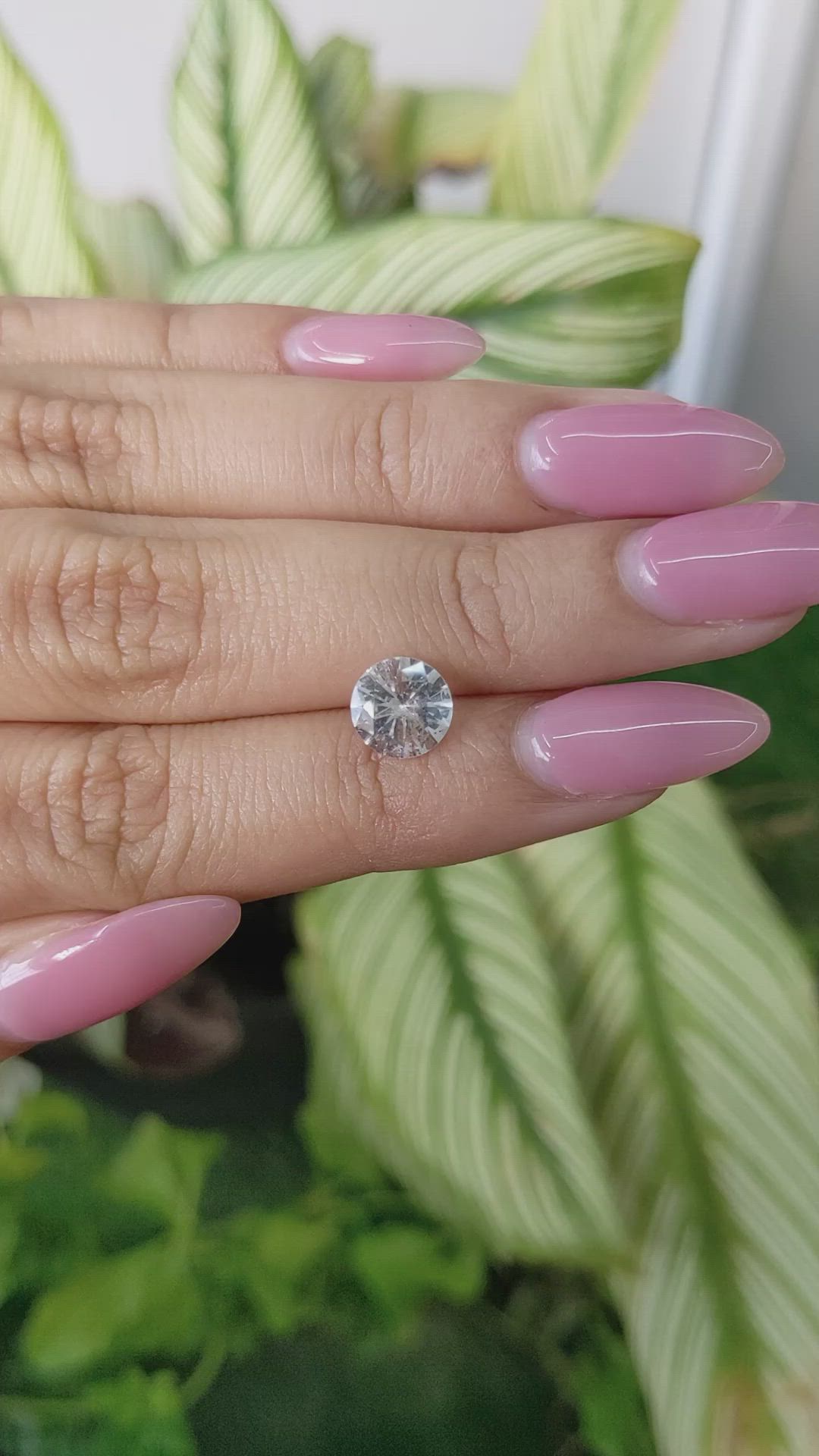 1.75 Ct. White Sapphire from Ceylon (Sri Lanka) Size Video