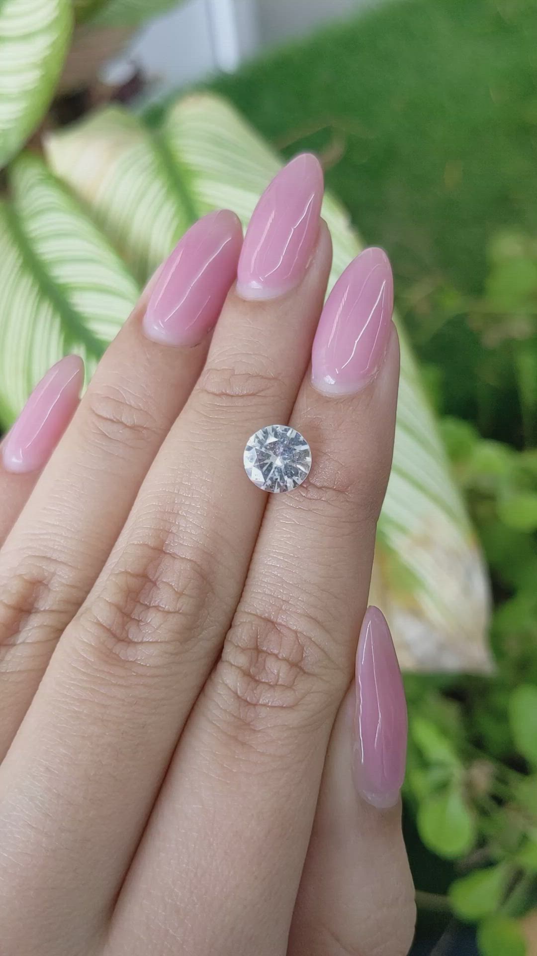 1.75 Ct. White Sapphire from Ceylon (Sri Lanka) Size Video