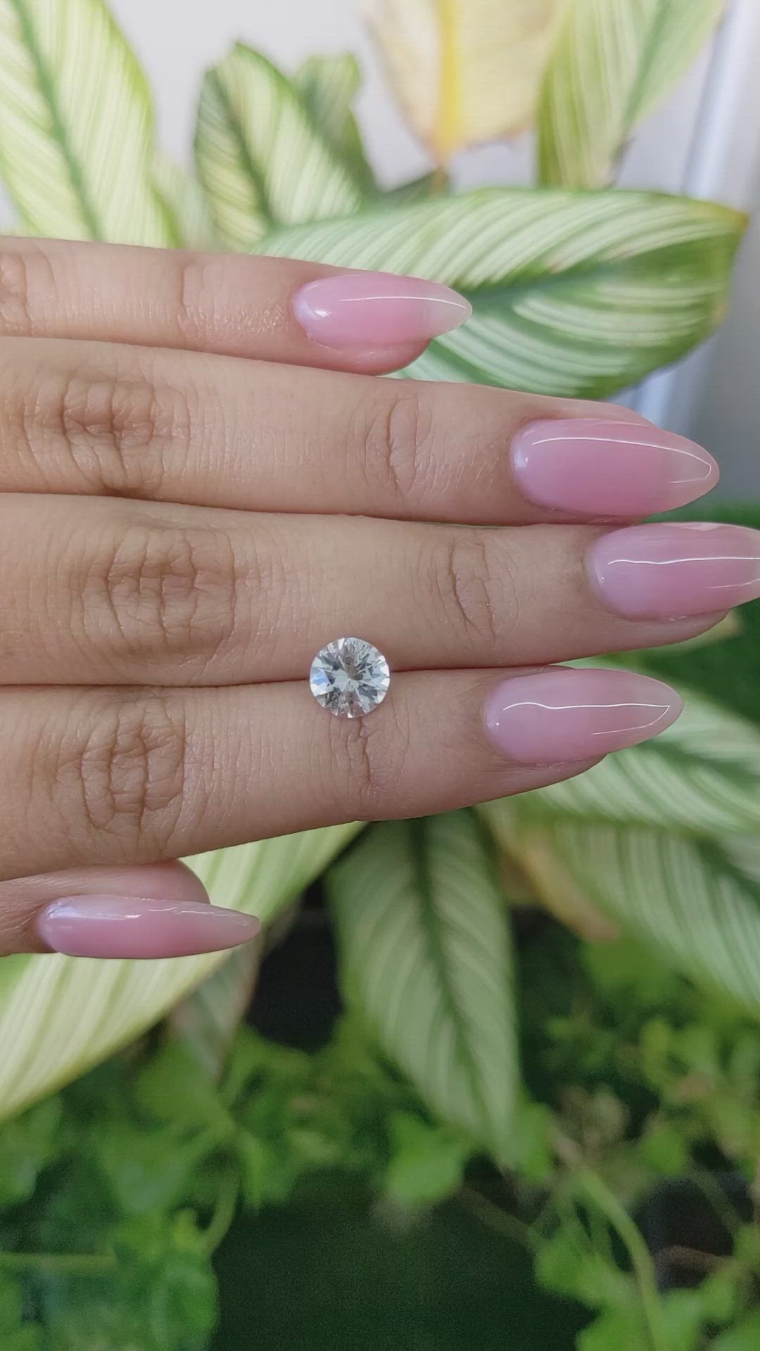 1.47 Ct. White Sapphire from Ceylon (Sri Lanka) Size Video