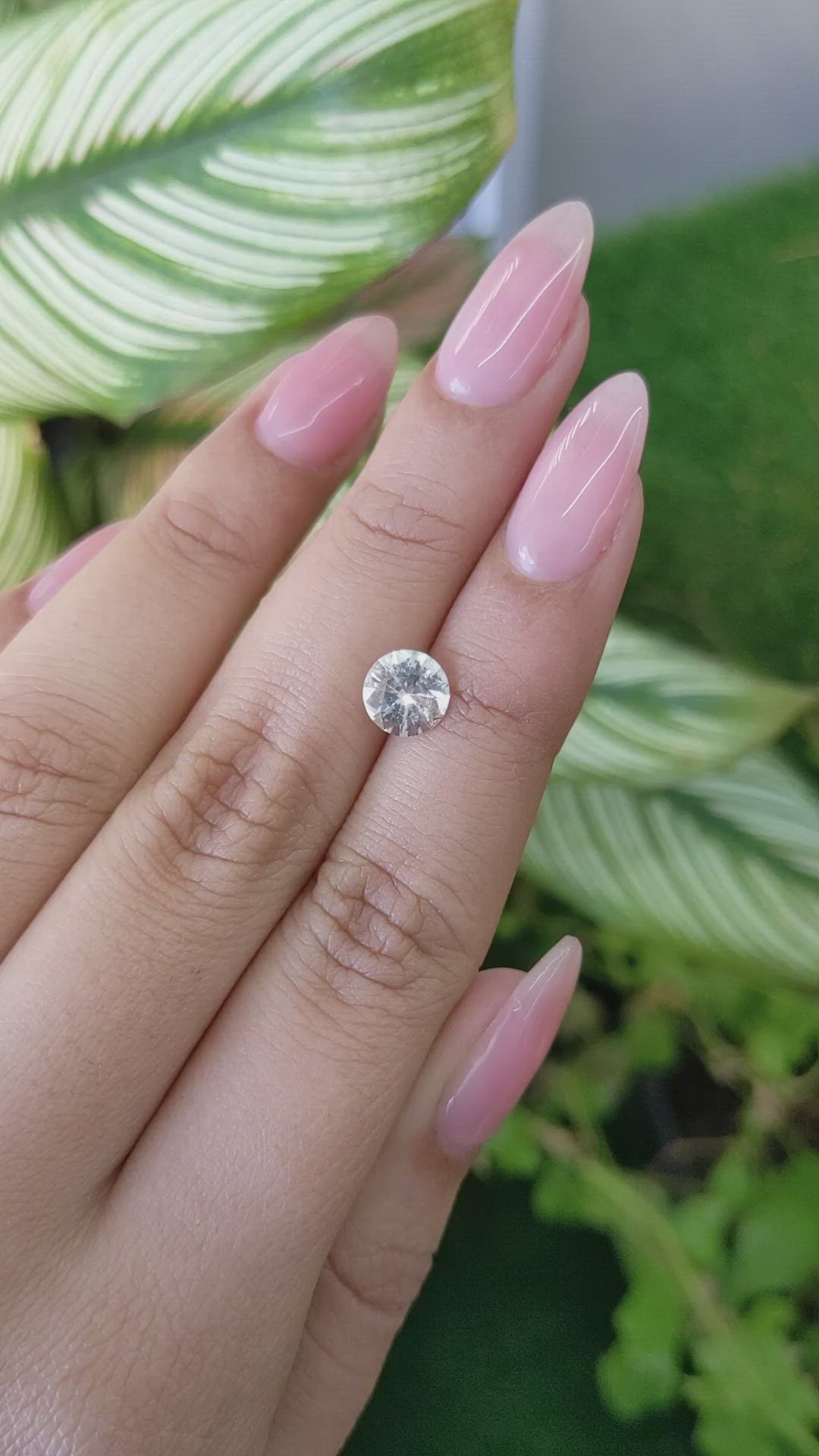 1.36 Ct. White Sapphire from Ceylon (Sri Lanka) Size Video