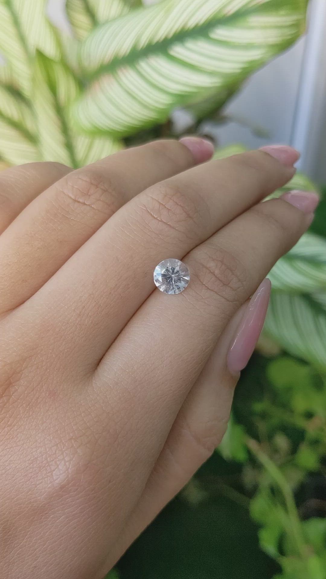 1.40 Ct. White Sapphire from Ceylon (Sri Lanka) Size Video