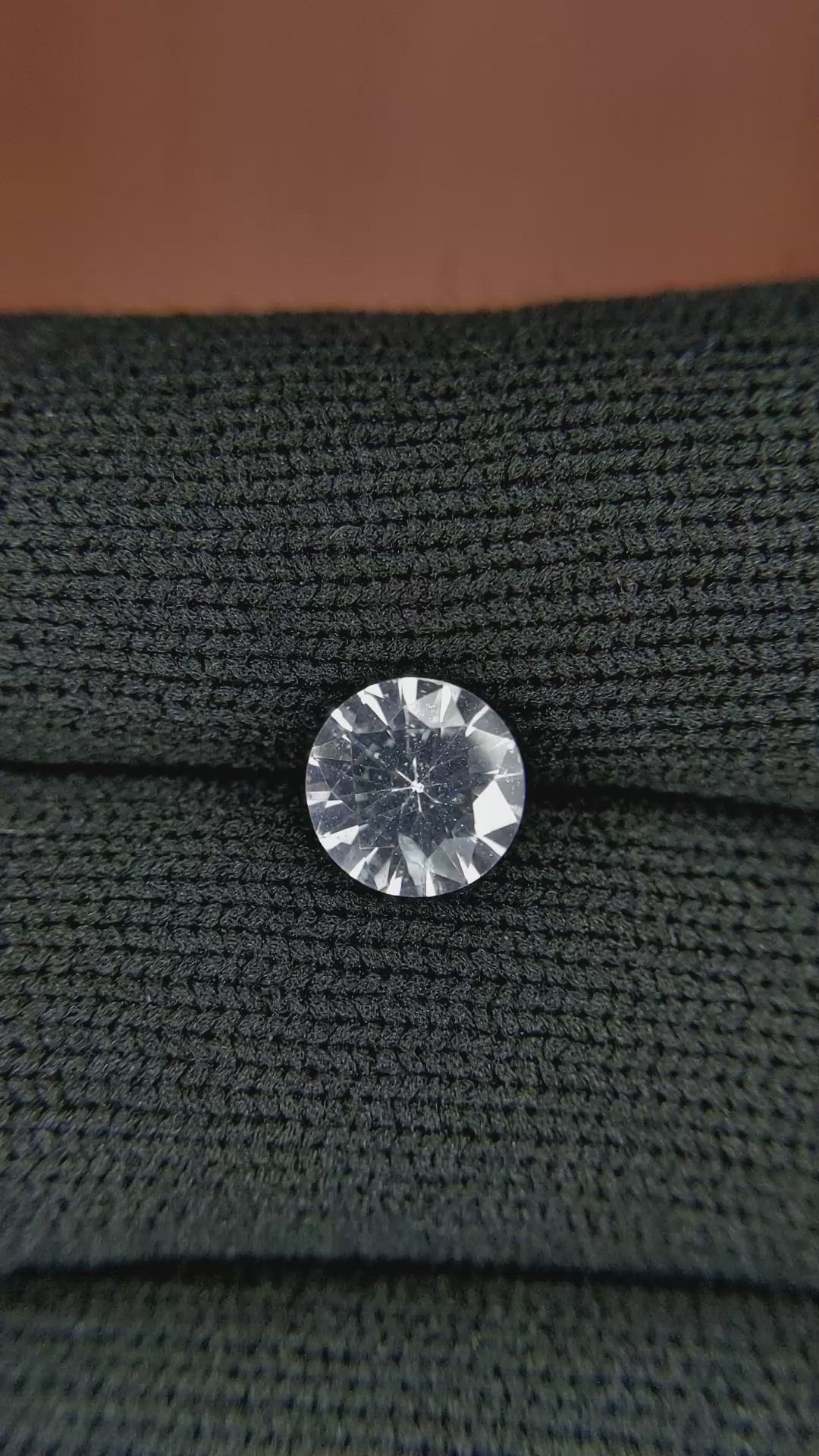 1.40 Ct. White Sapphire from Ceylon (Sri Lanka) Size Video