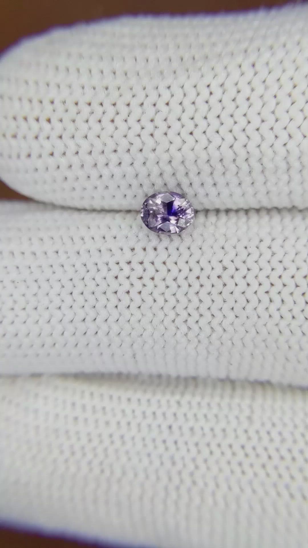 0.37 Ct. Bi Color Sapphire from Ceylon (Sri Lanka) Size Video