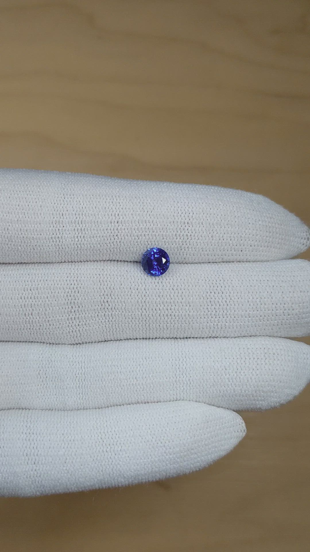 1.25 Ct. Blue Sapphire from Ceylon (Sri Lanka) Size Video